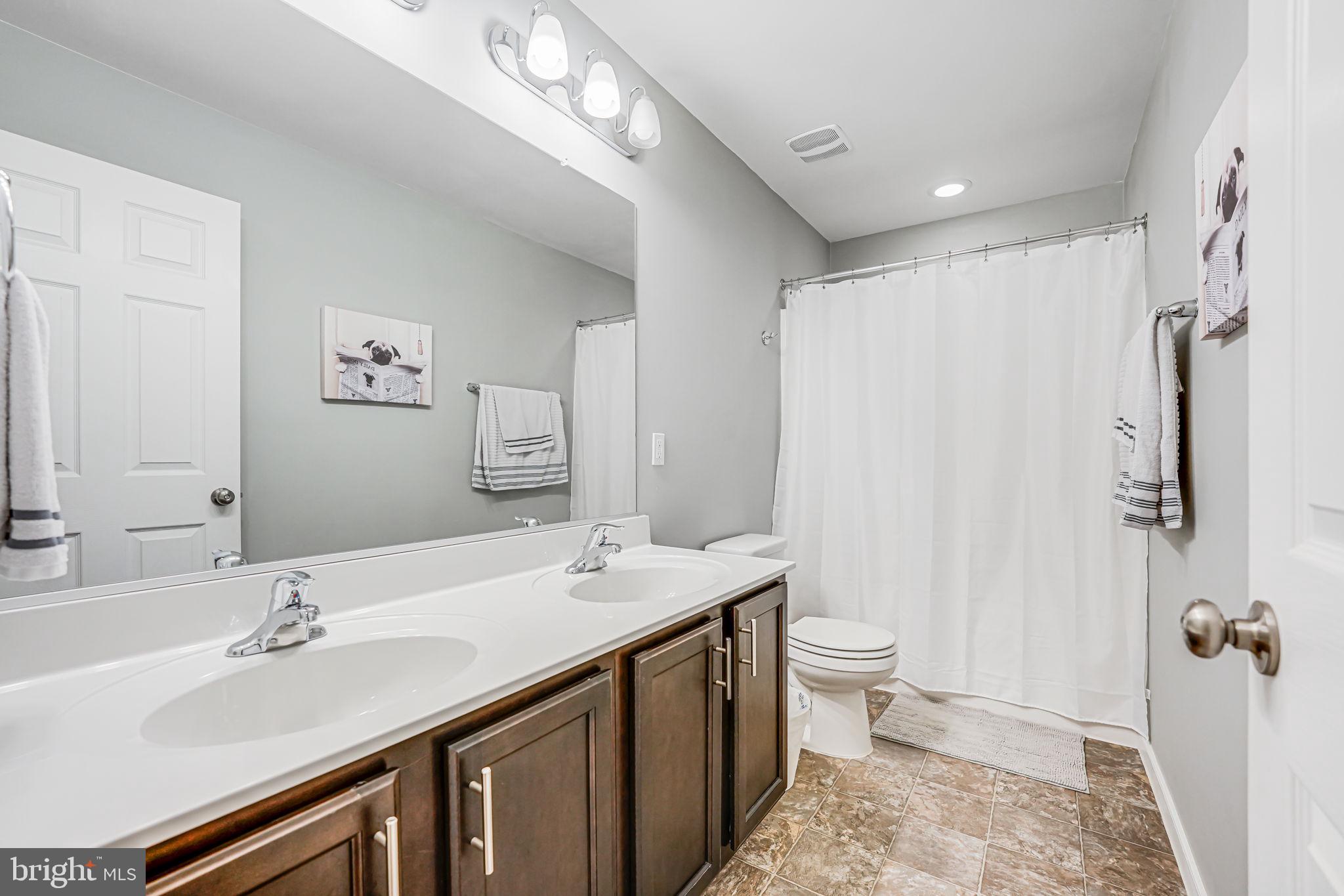 LAKE LAND OR - Residential