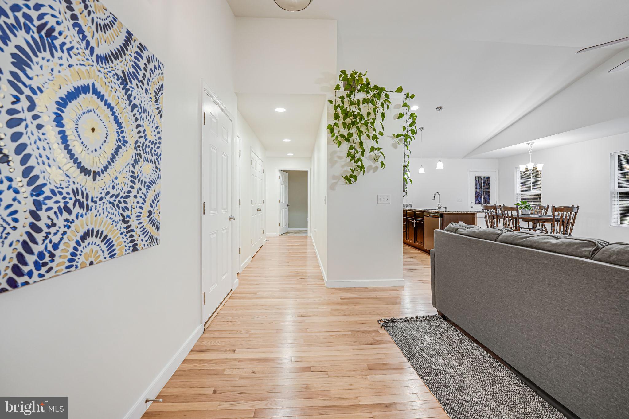 LAKE LAND OR - Residential