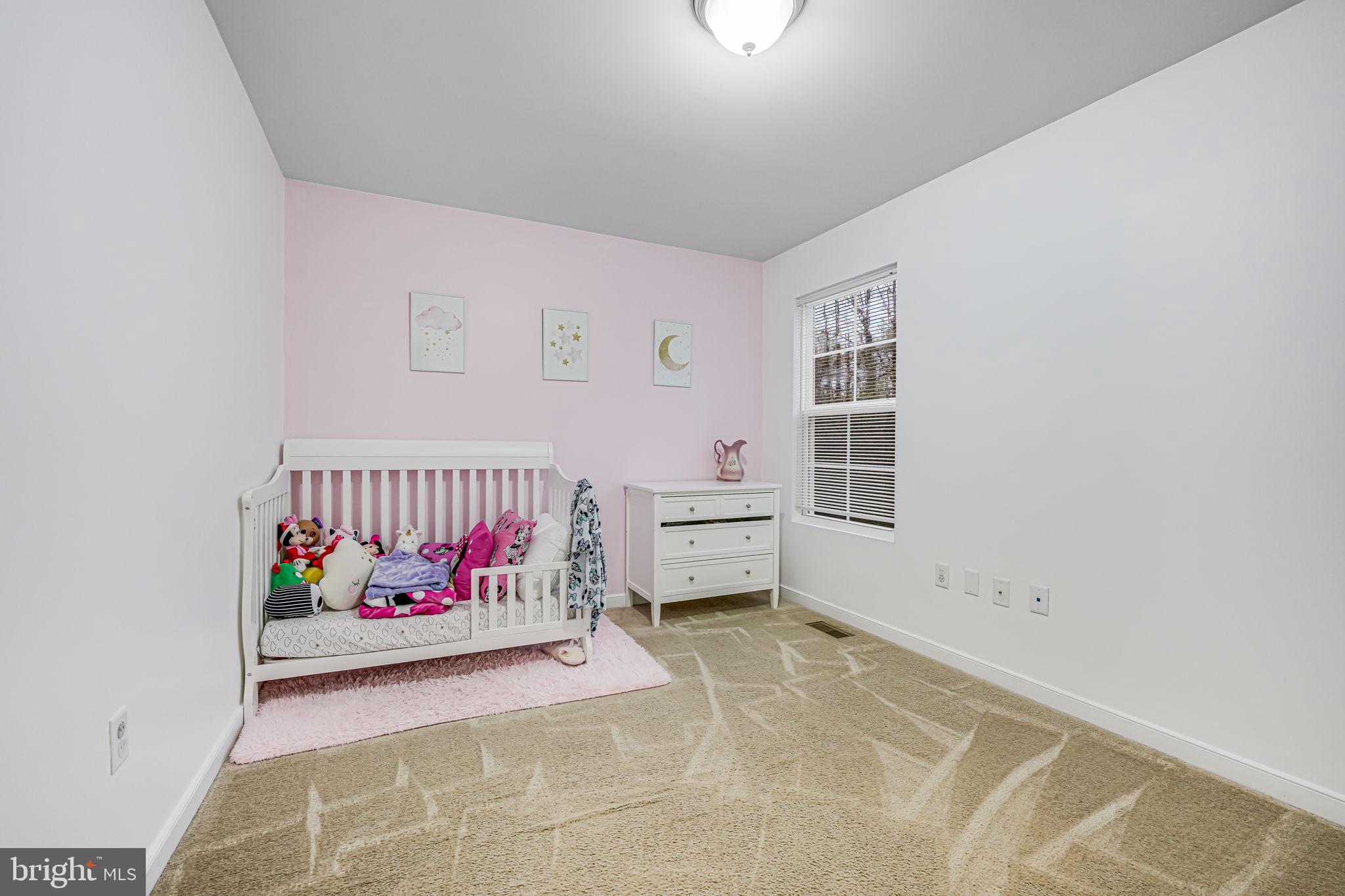 LAKE LAND OR - Residential