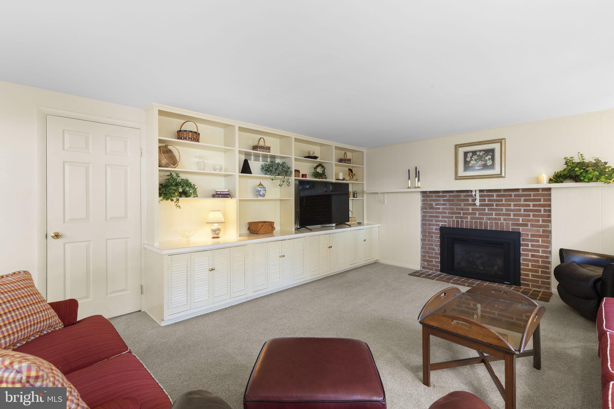 FAIRWAY - Residential