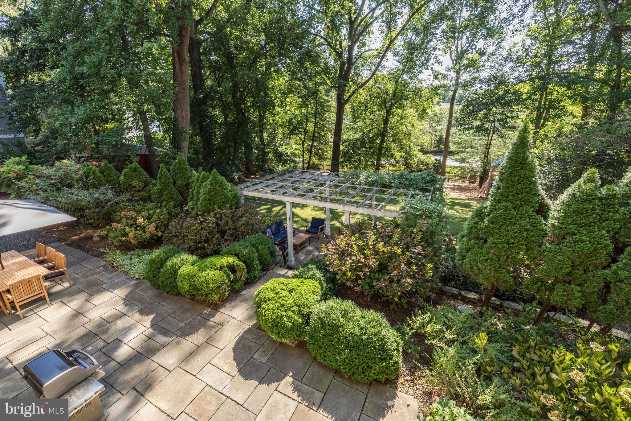 CHESTERBROOK GARDENS - Residential