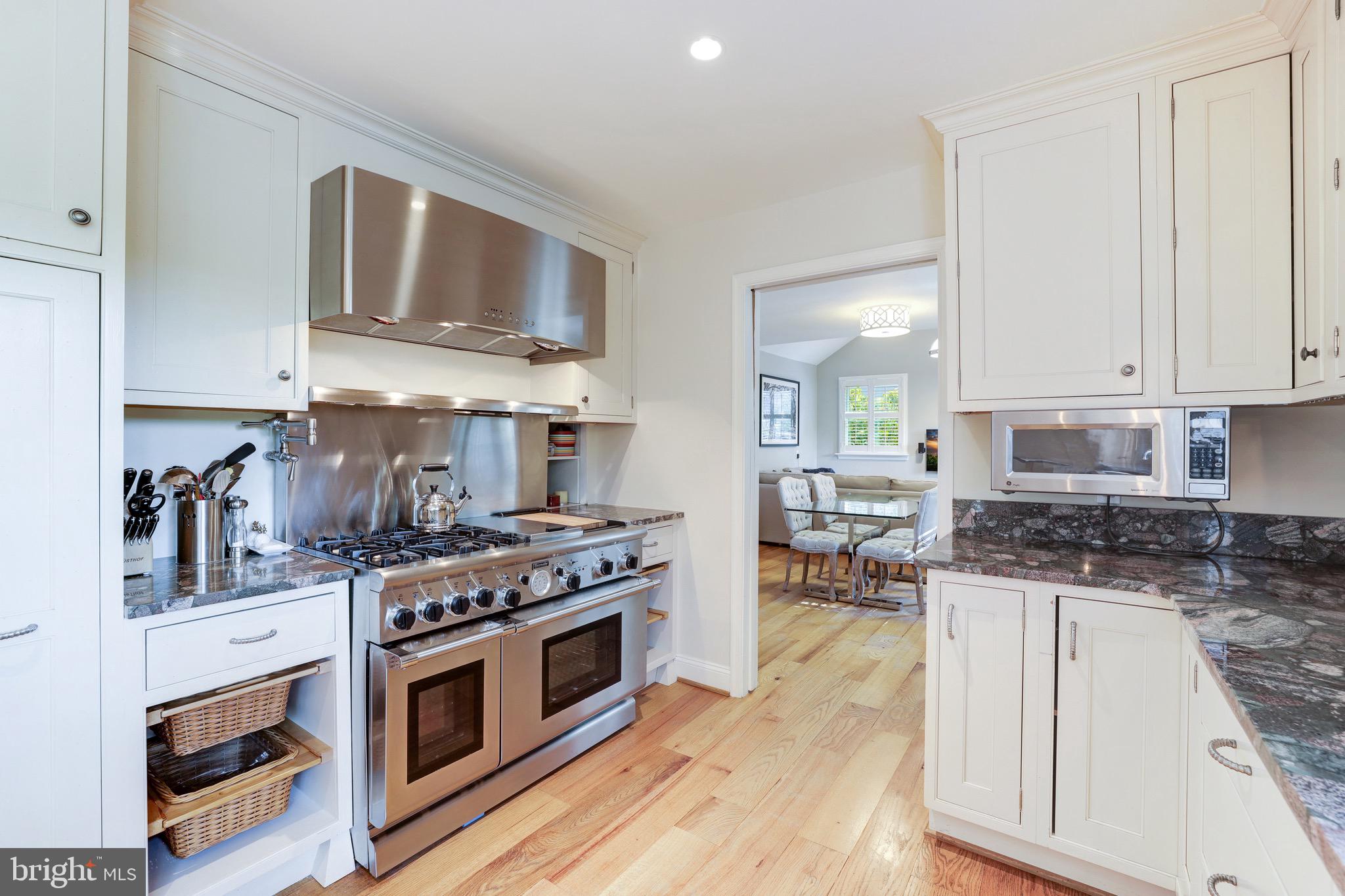 CHESTERBROOK GARDENS - Residential