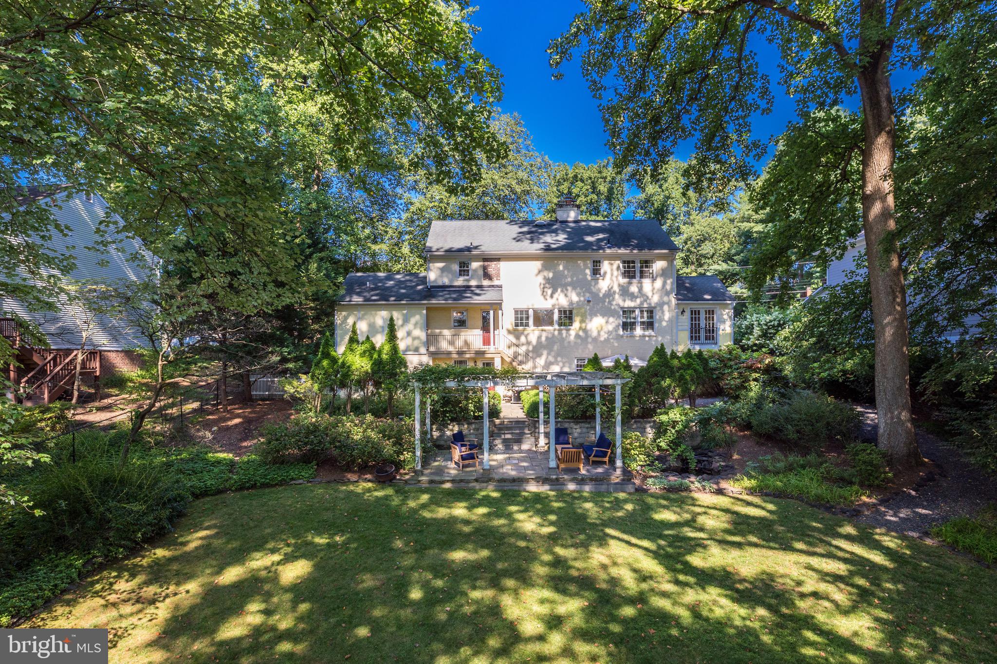 CHESTERBROOK GARDENS - Residential