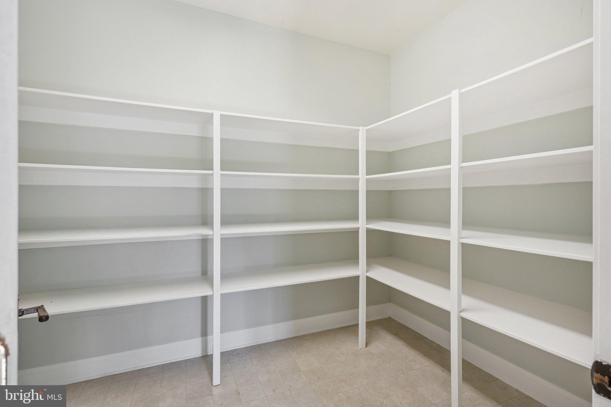 MT MORIAH ON THE POTOMAC - Residential