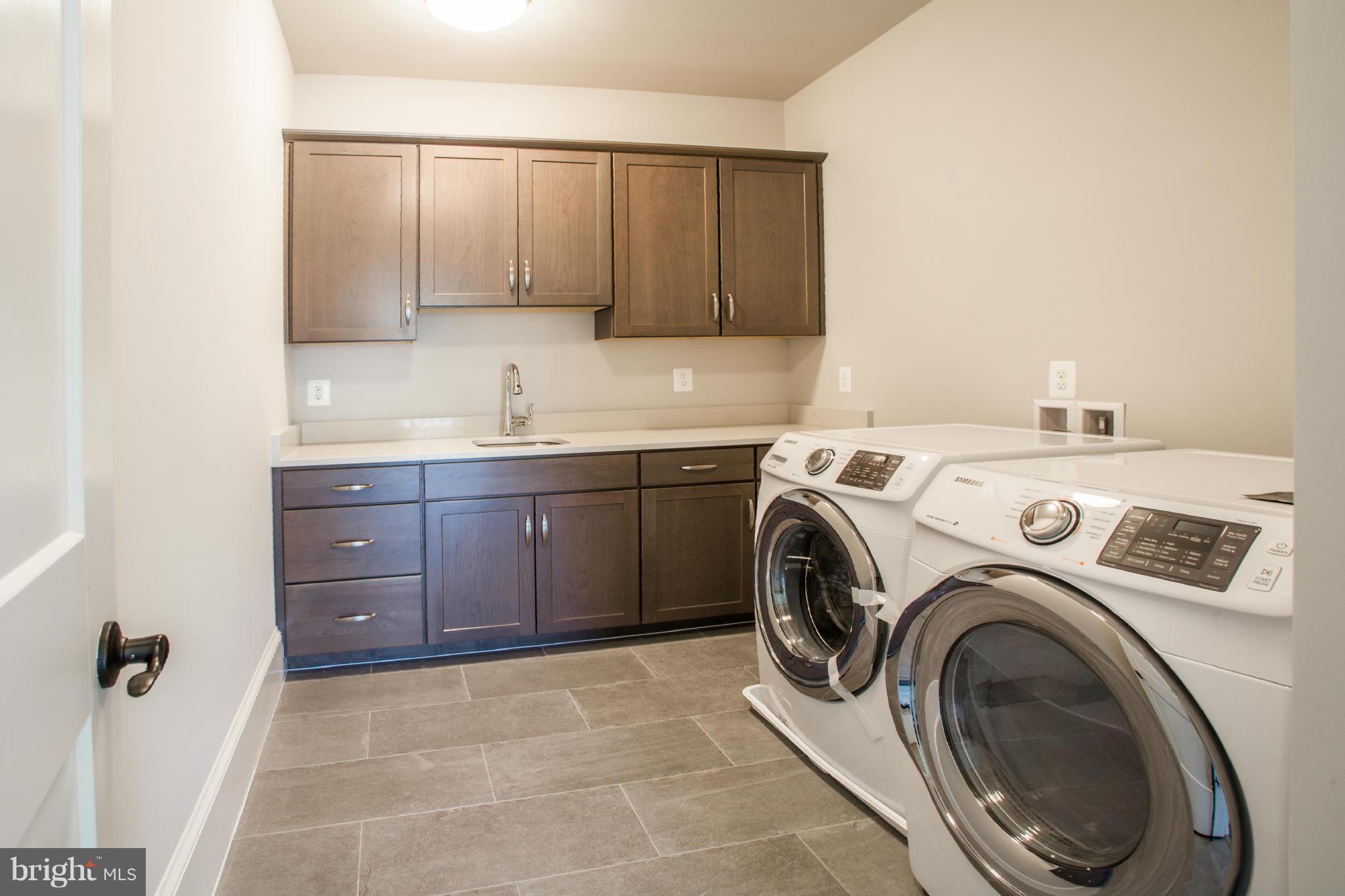 WEST VIENNA WOODS - Residential