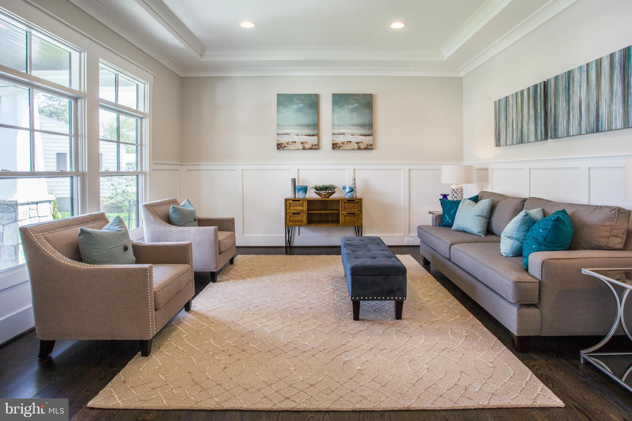 WEST VIENNA WOODS - Residential