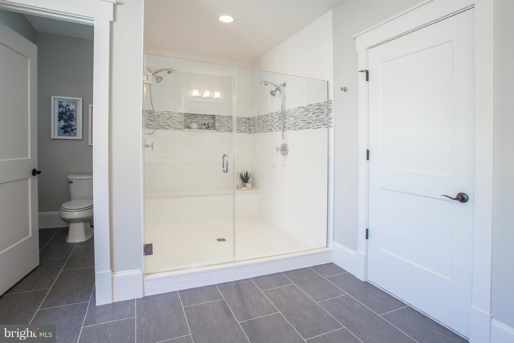 WEST VIENNA WOODS - Residential