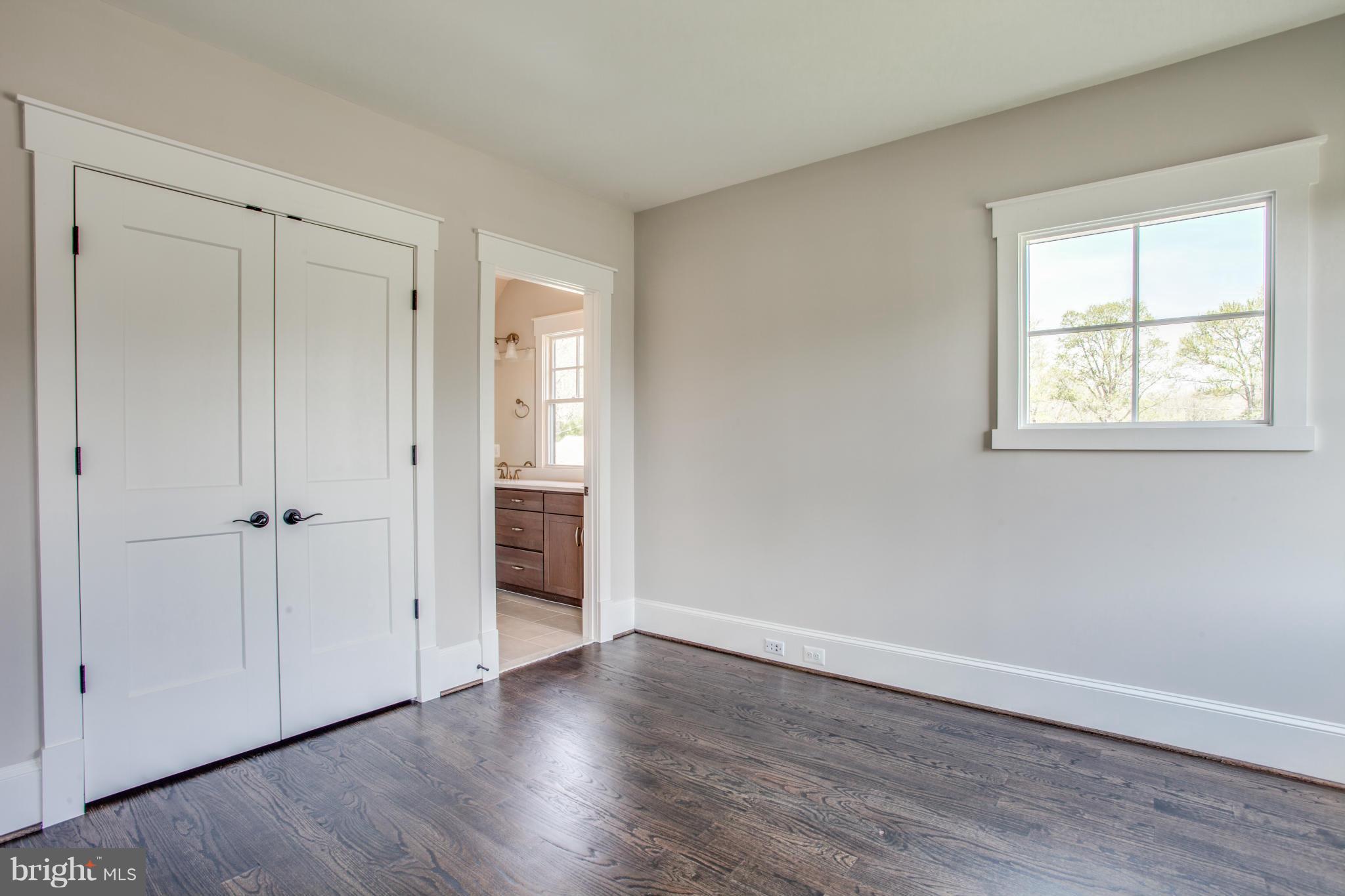 WEST VIENNA WOODS - Residential