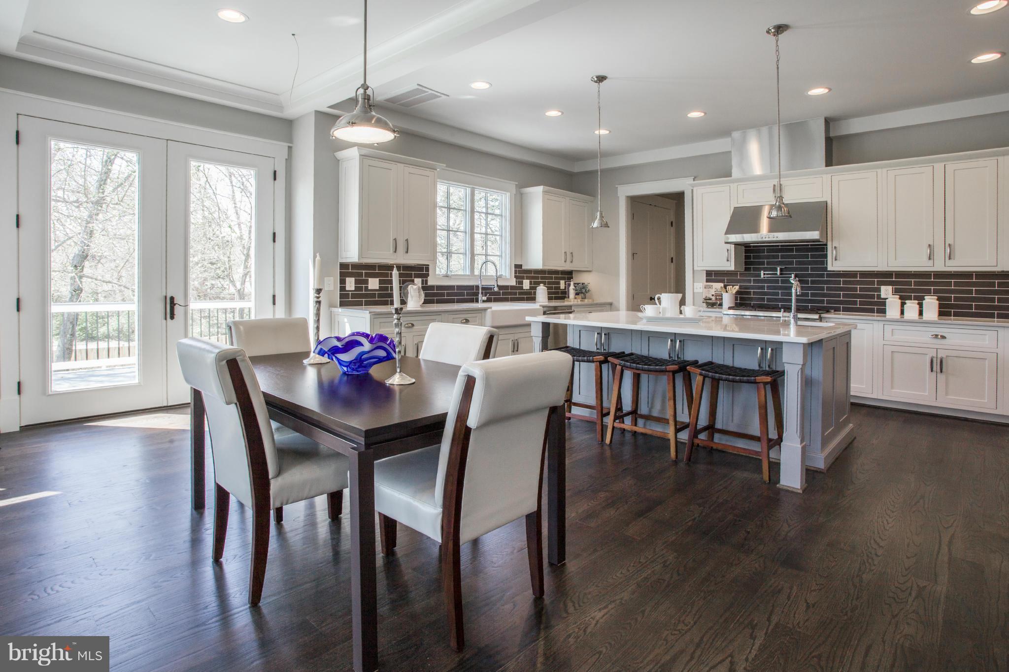 WEST VIENNA WOODS - Residential