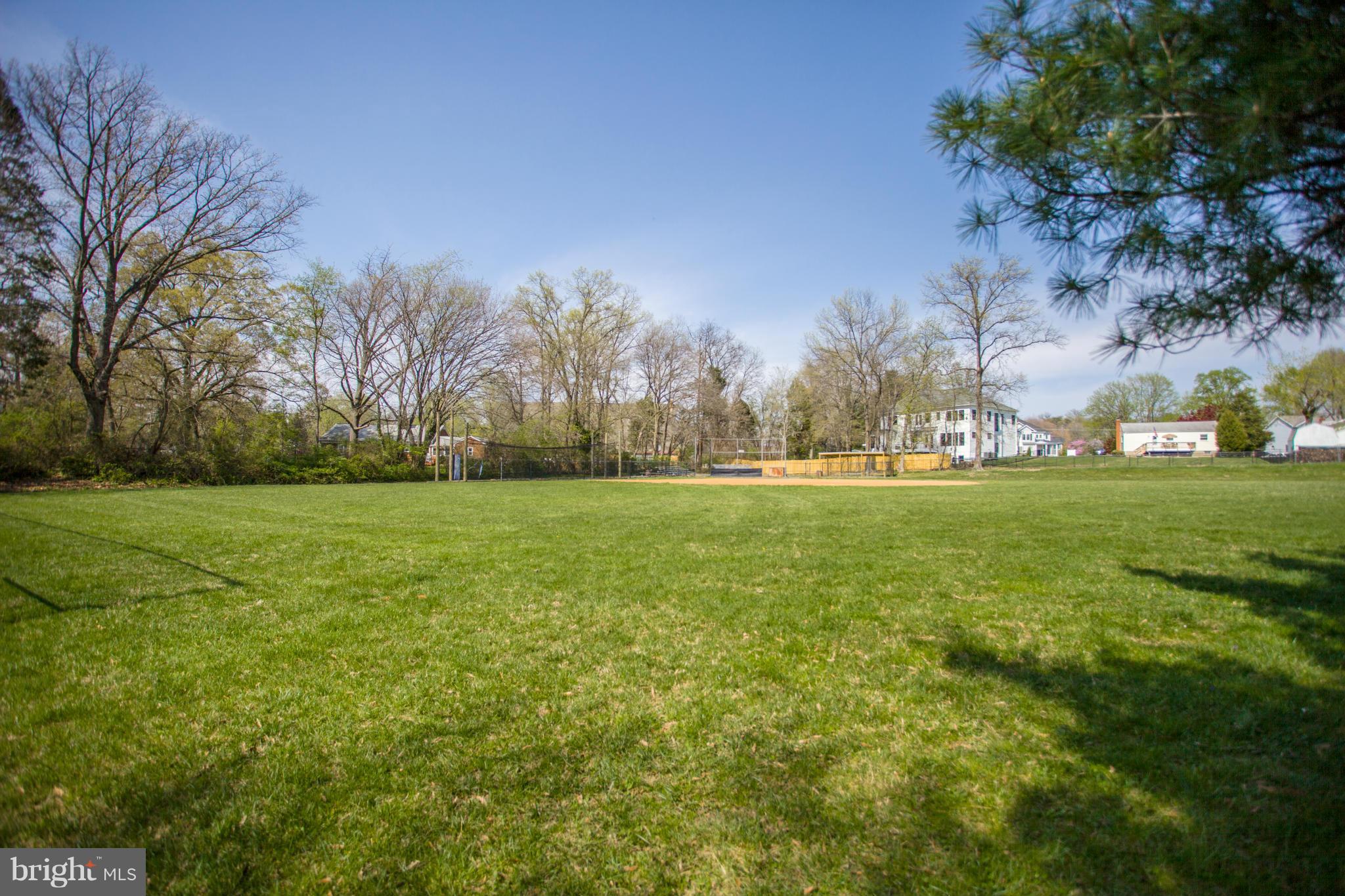 WEST VIENNA WOODS - Residential