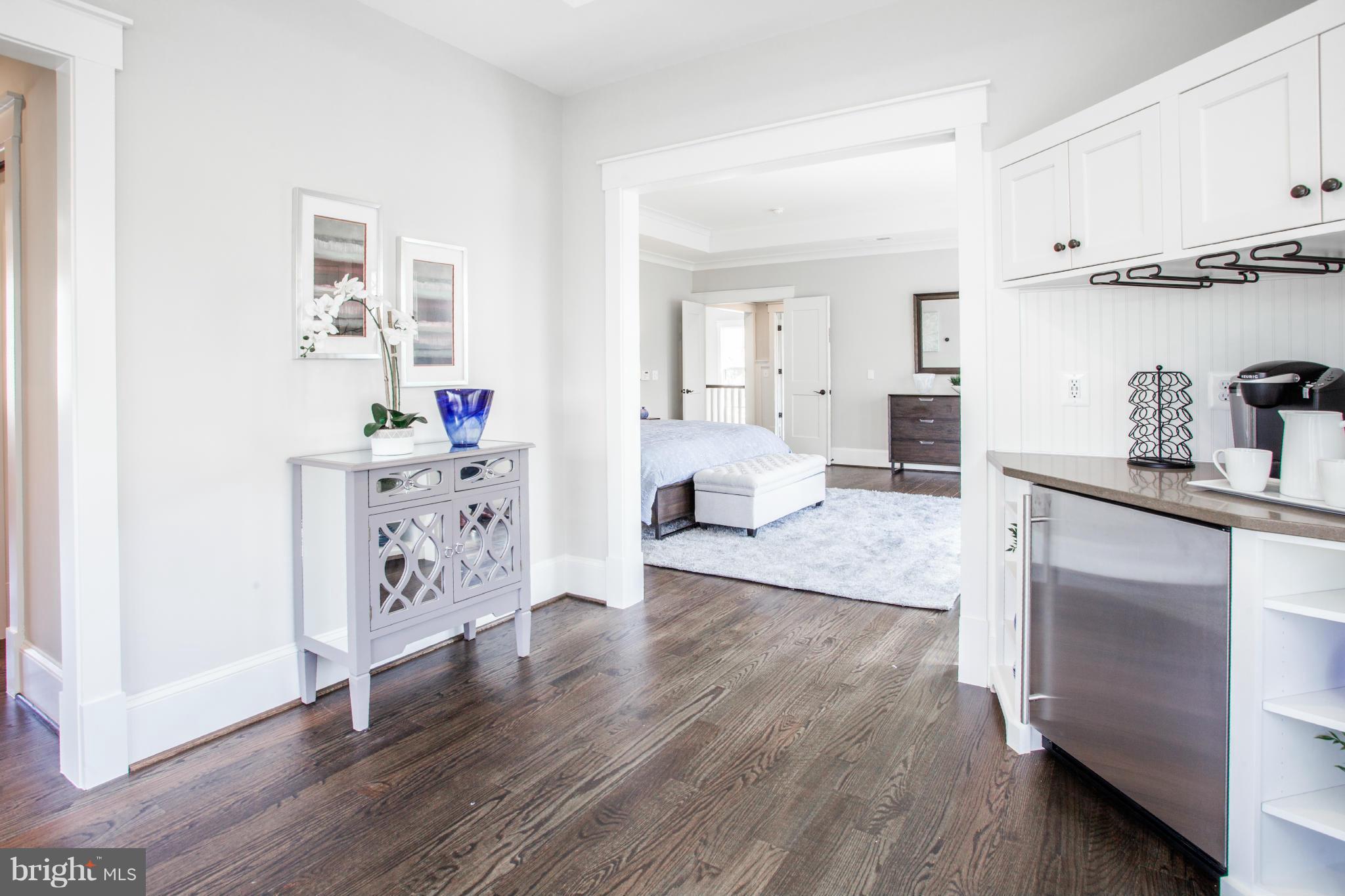 WEST VIENNA WOODS - Residential