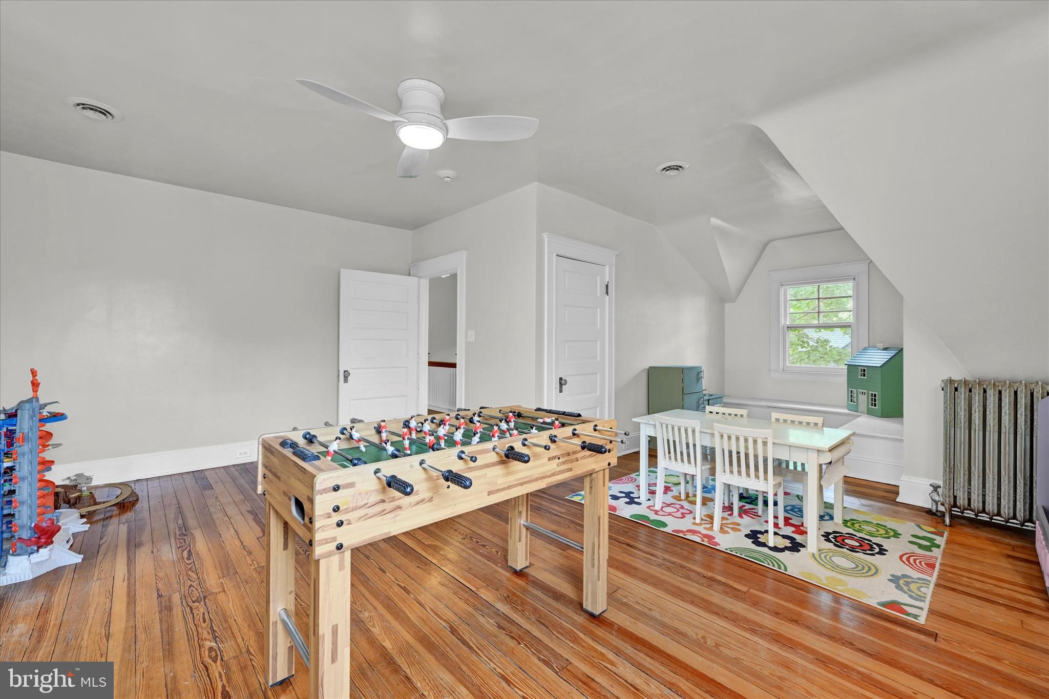 ROLAND PARK - Residential