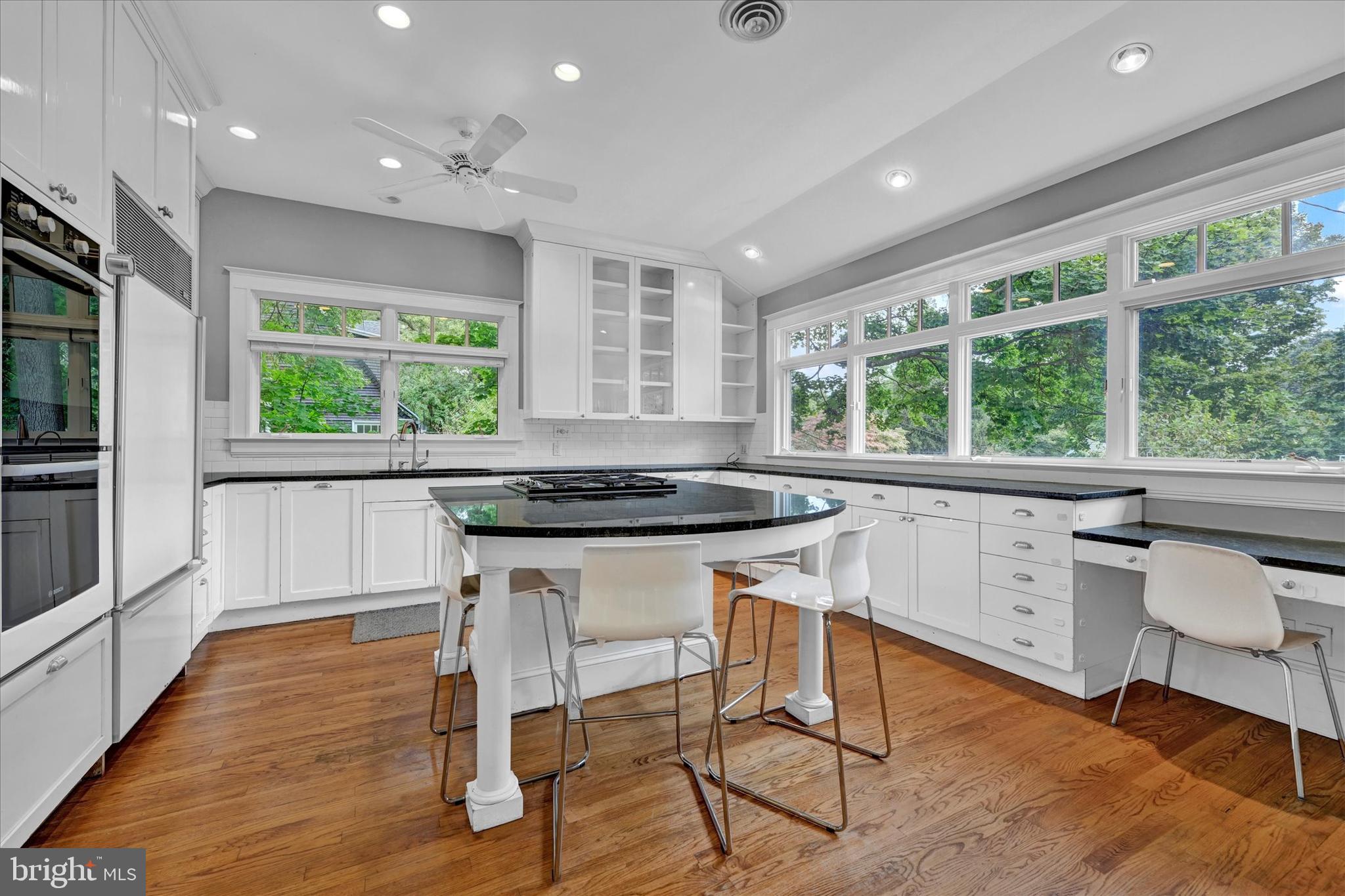 ROLAND PARK - Residential