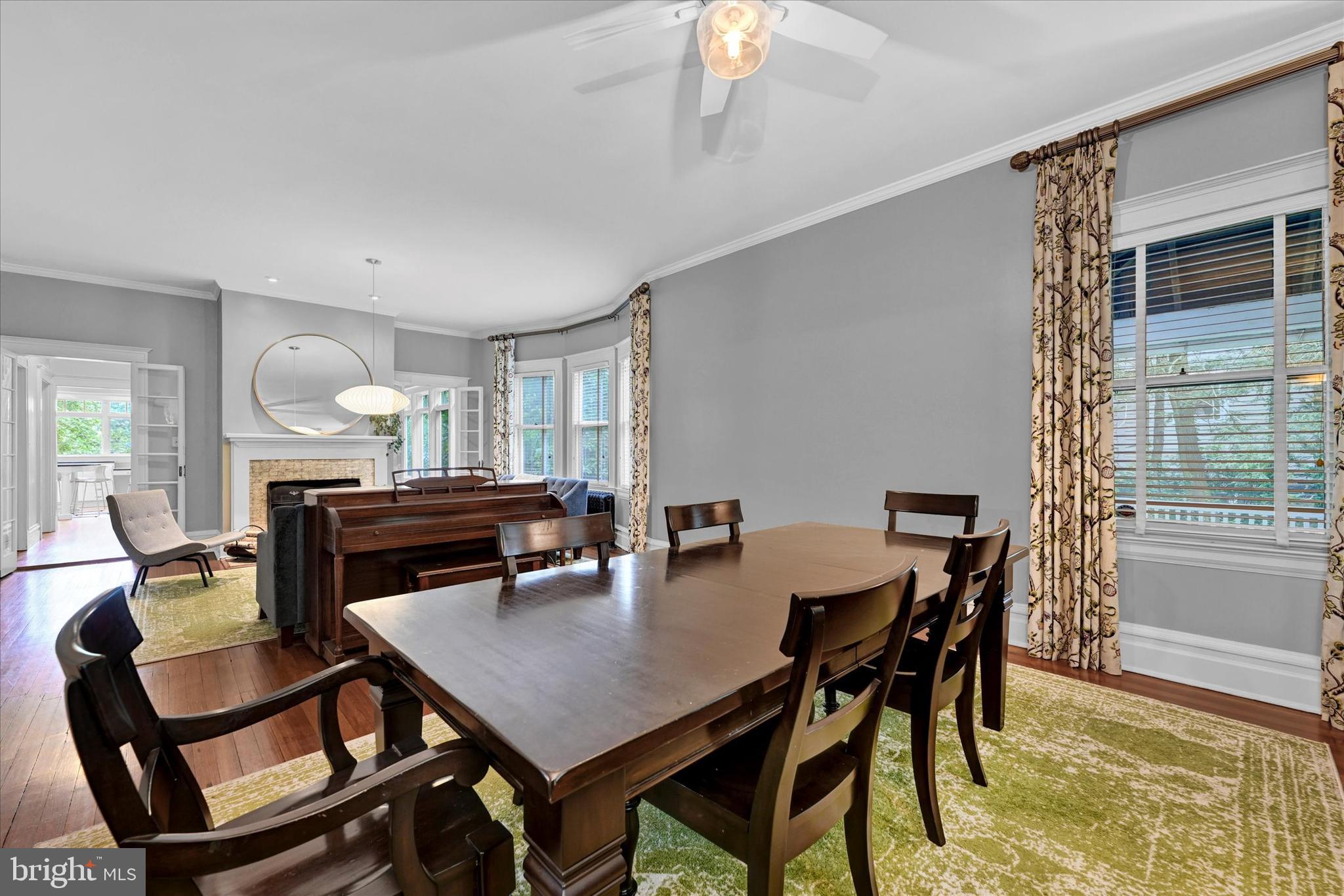 ROLAND PARK - Residential