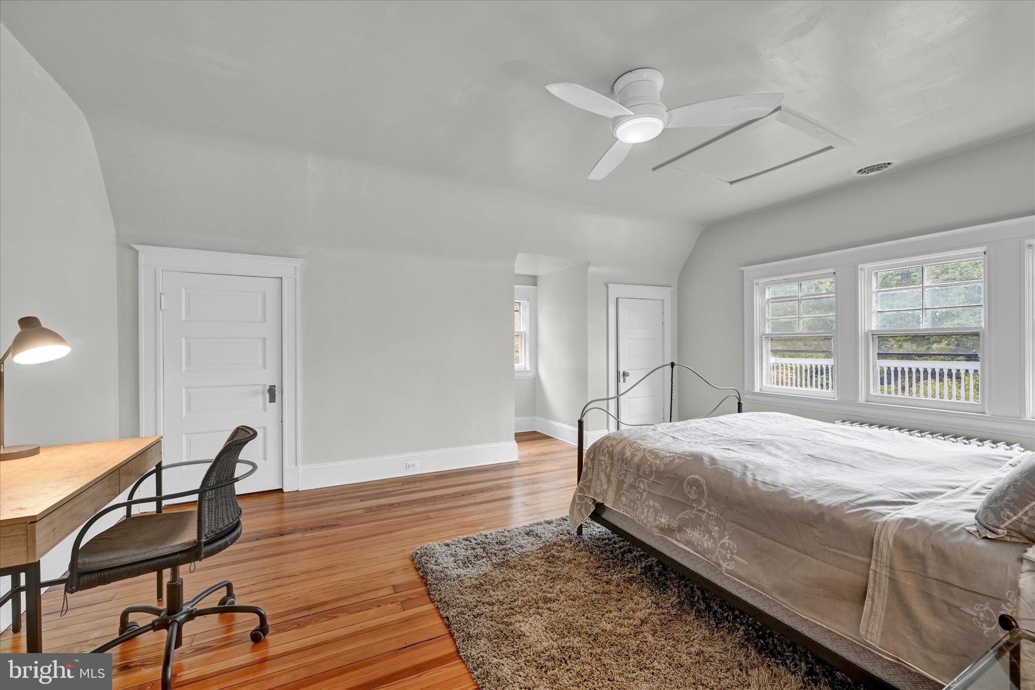 ROLAND PARK - Residential