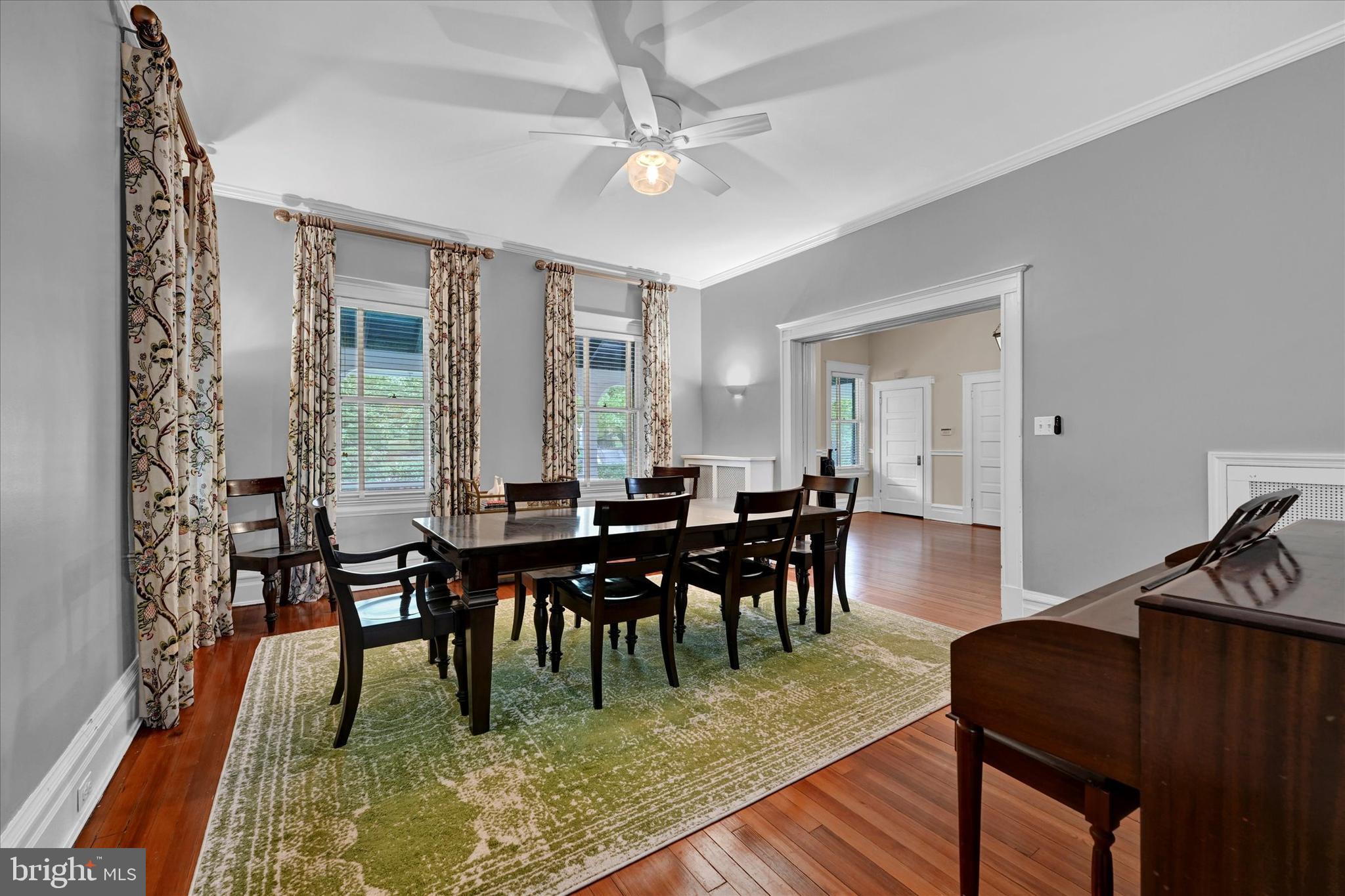 ROLAND PARK - Residential