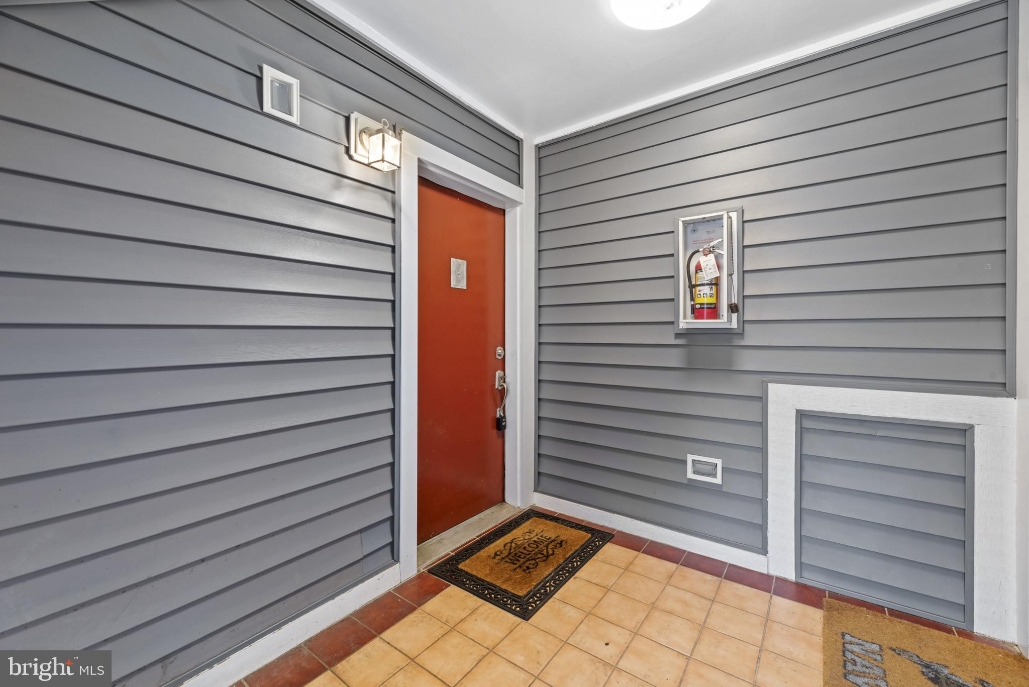 LAKE HERON CONDOMINIUMS - Residential Lease