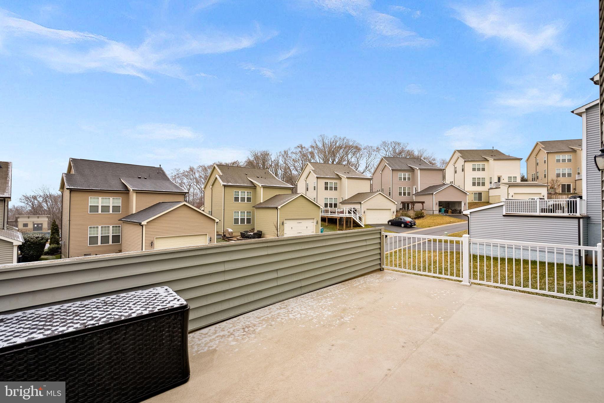 TALLYN RIDGE - Residential