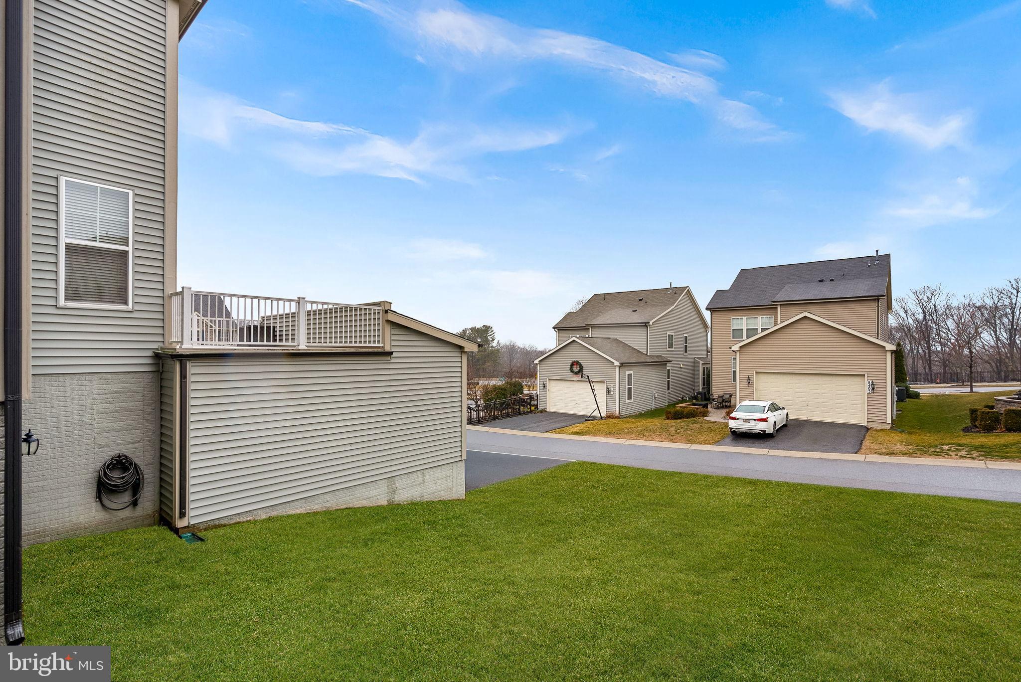 TALLYN RIDGE - Residential