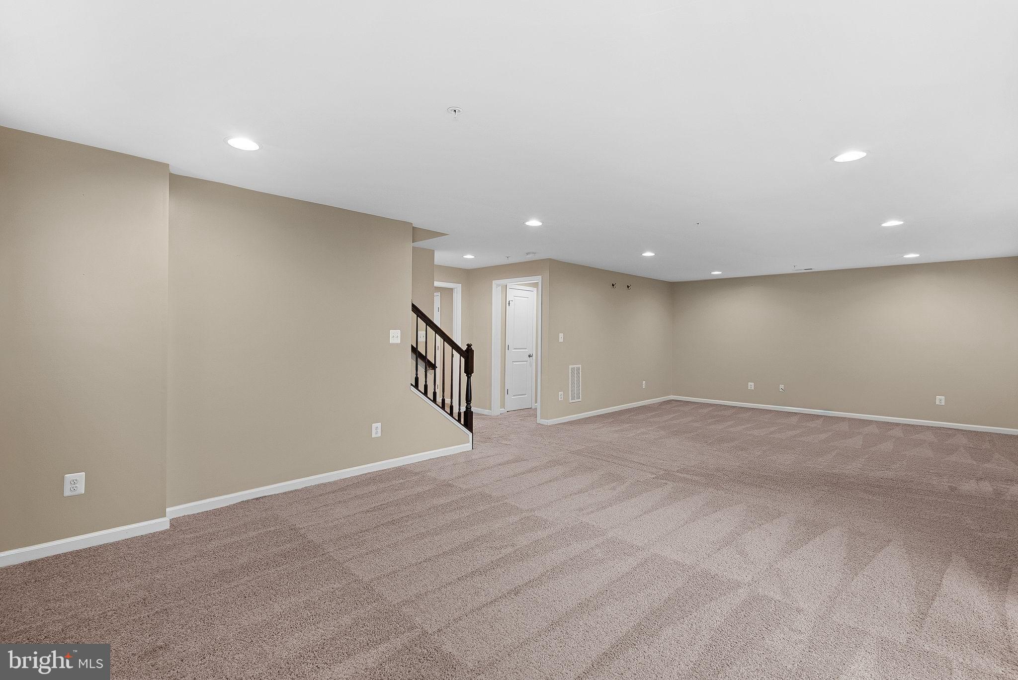 TALLYN RIDGE - Residential