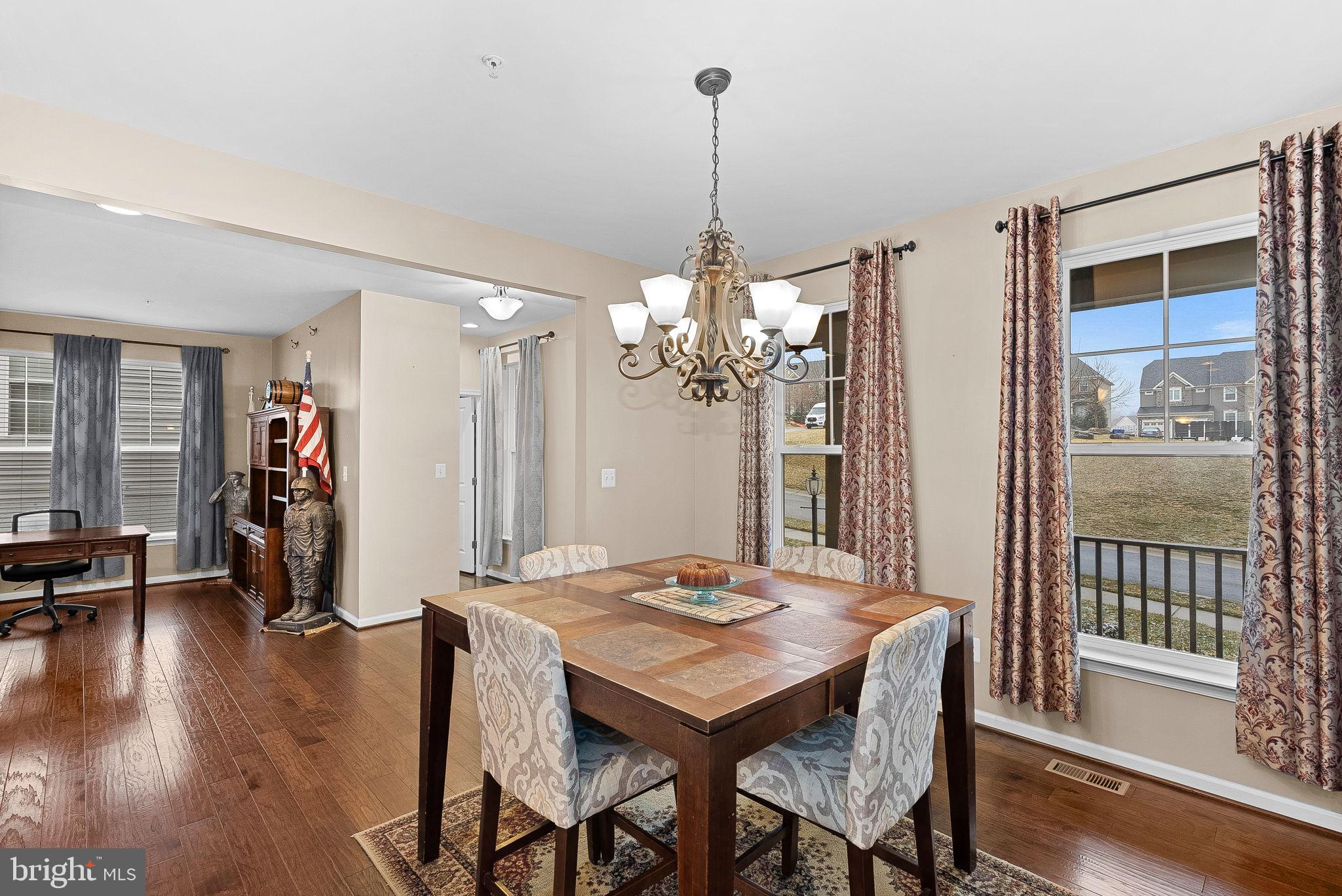 TALLYN RIDGE - Residential