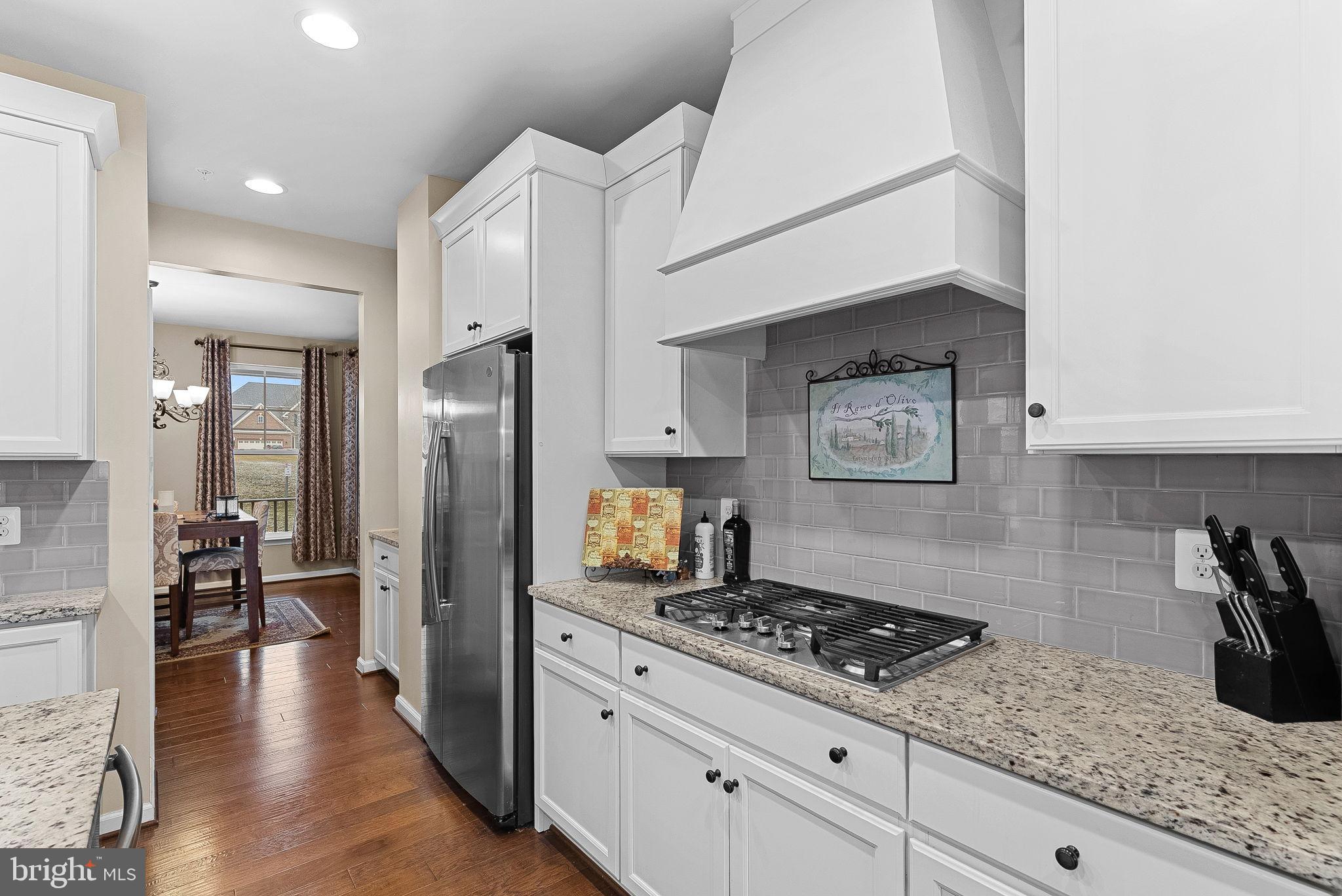 TALLYN RIDGE - Residential