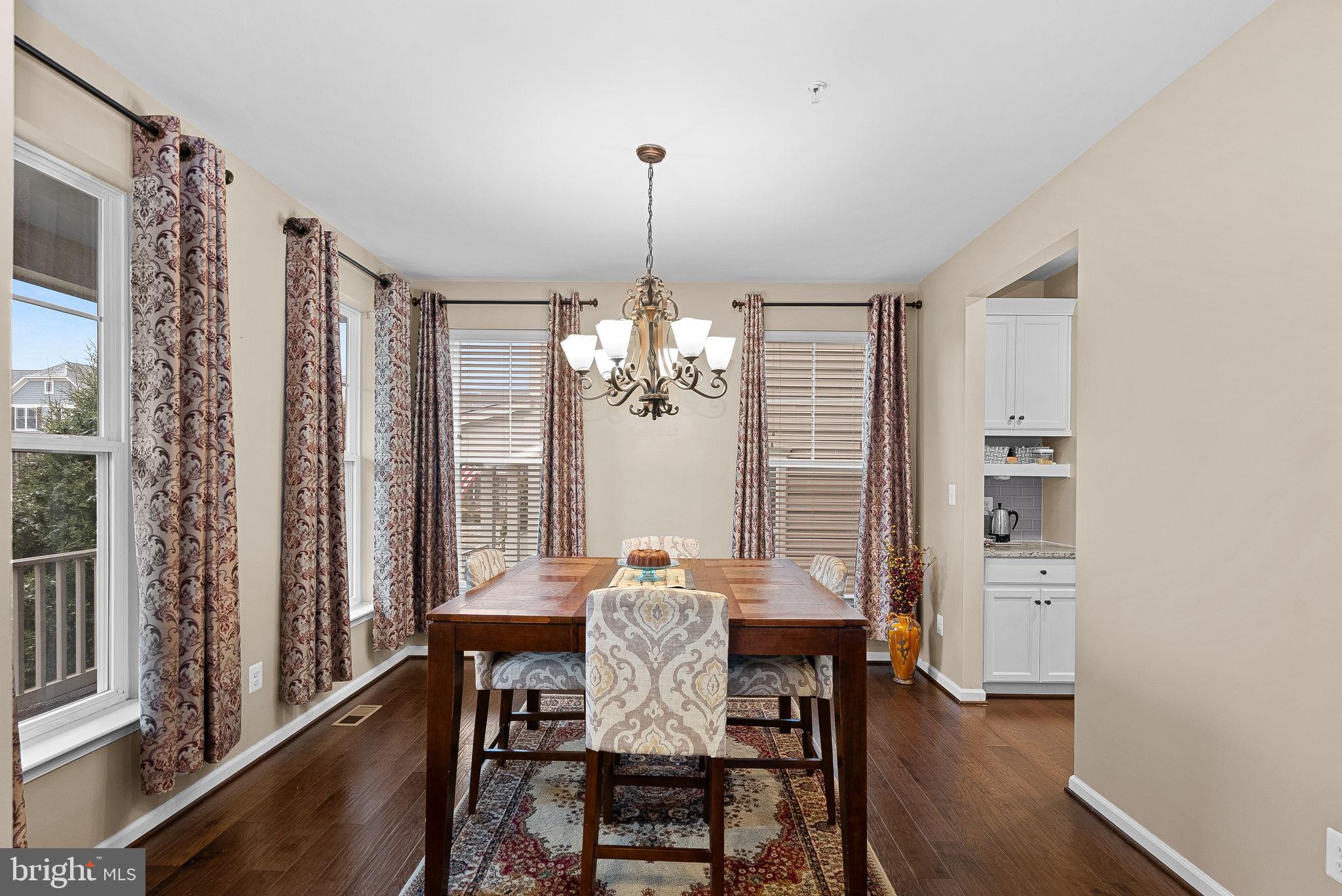 TALLYN RIDGE - Residential