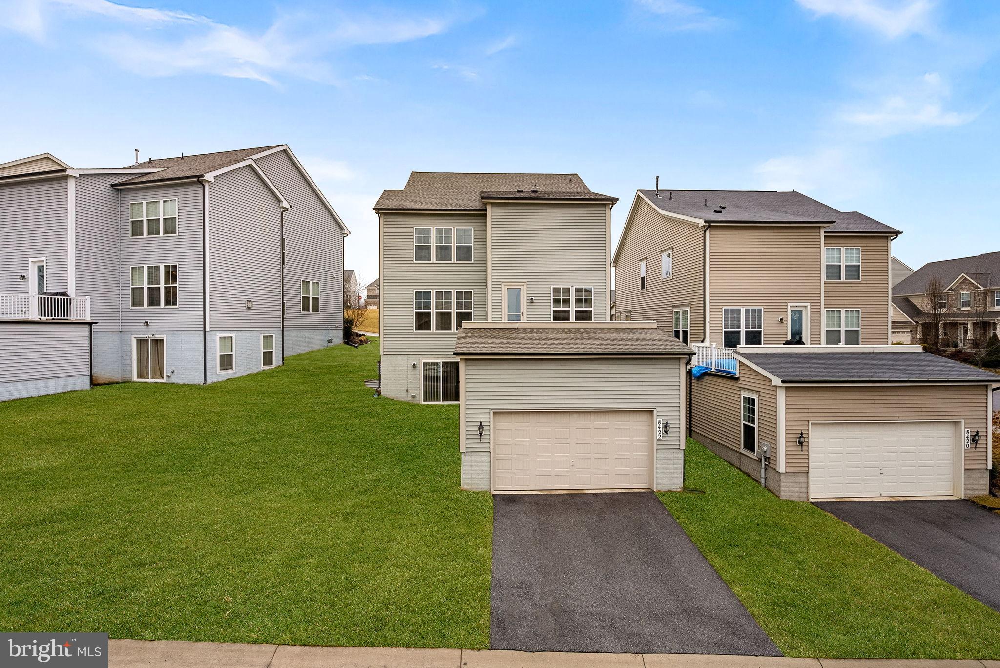 TALLYN RIDGE - Residential