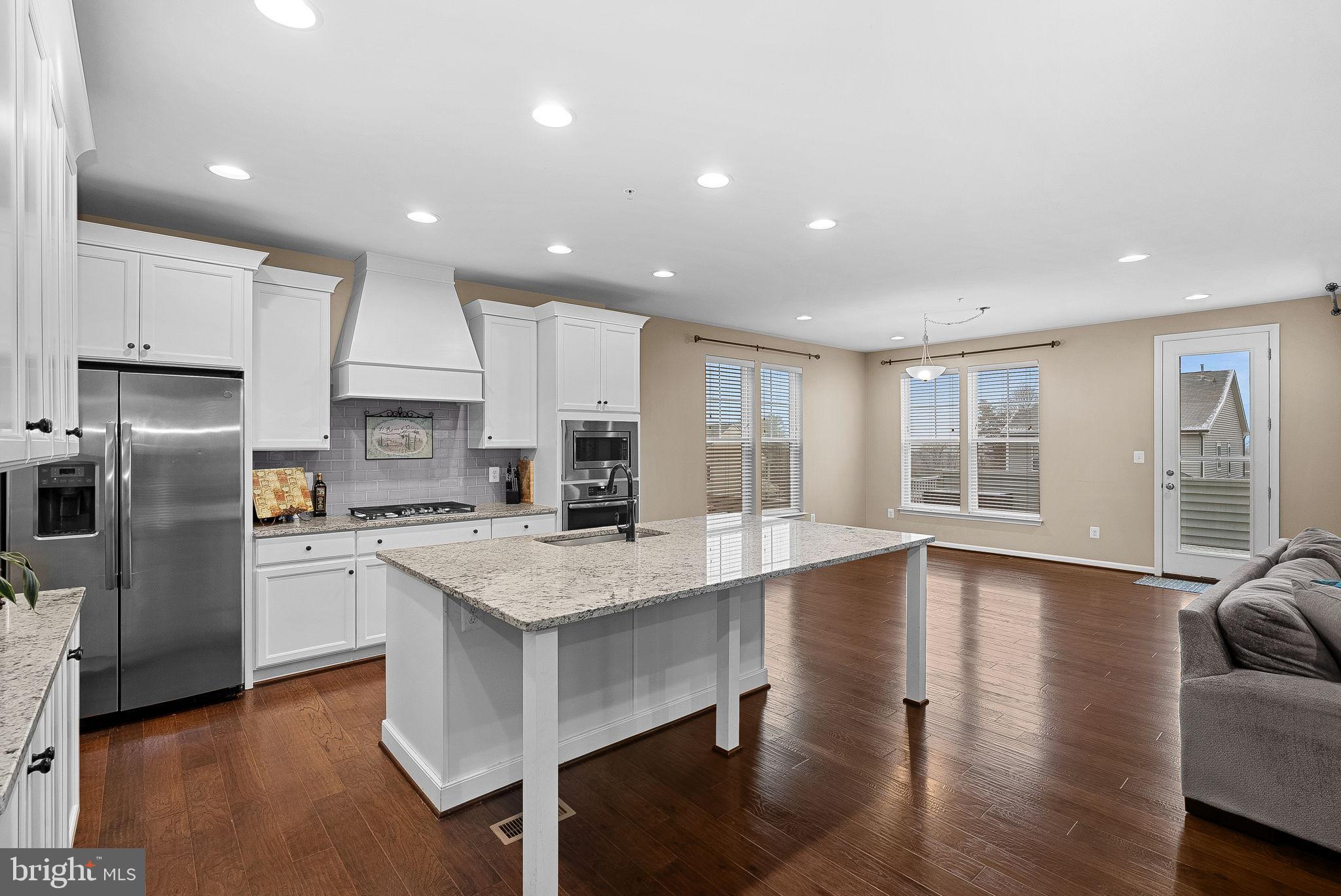 TALLYN RIDGE - Residential