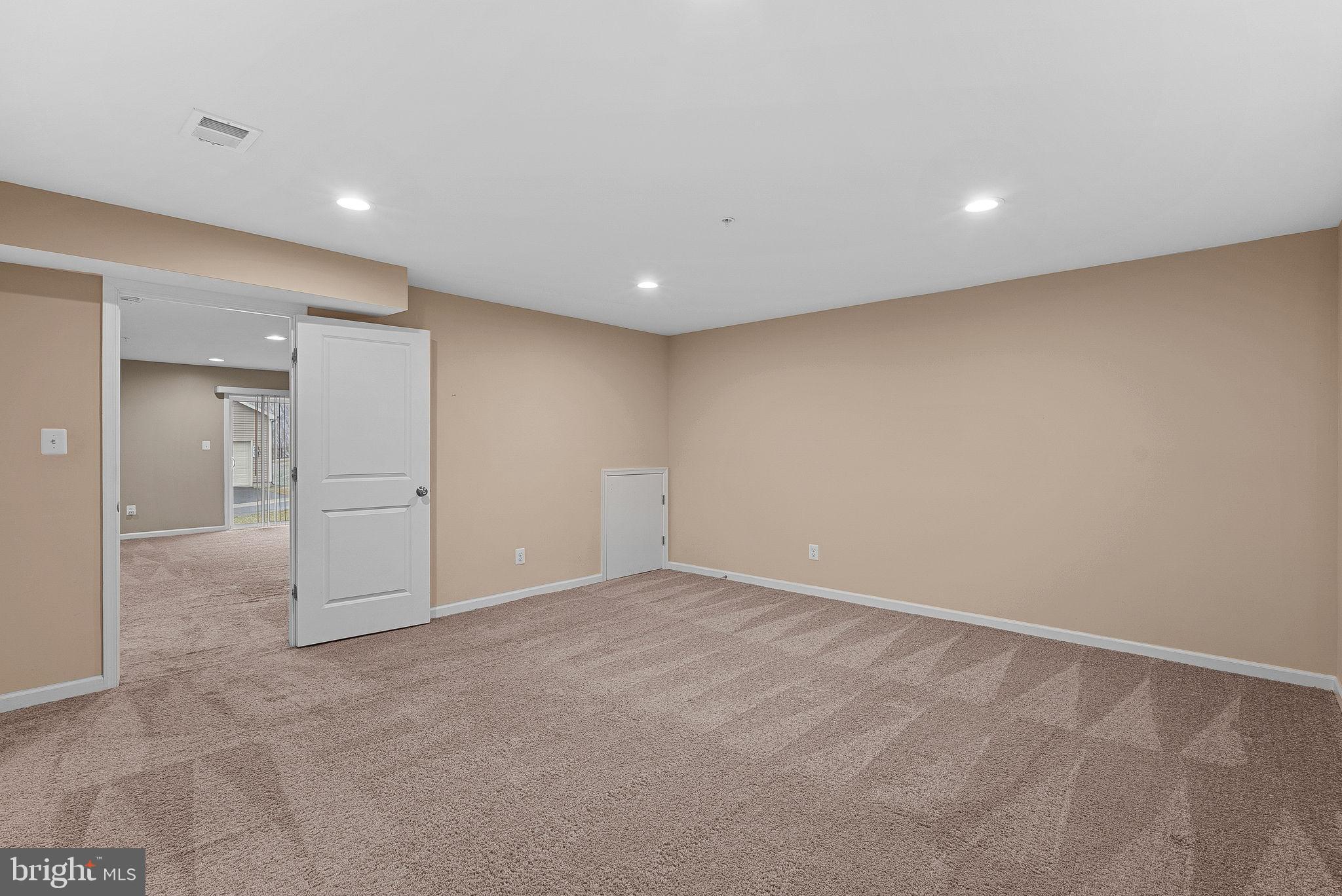 TALLYN RIDGE - Residential