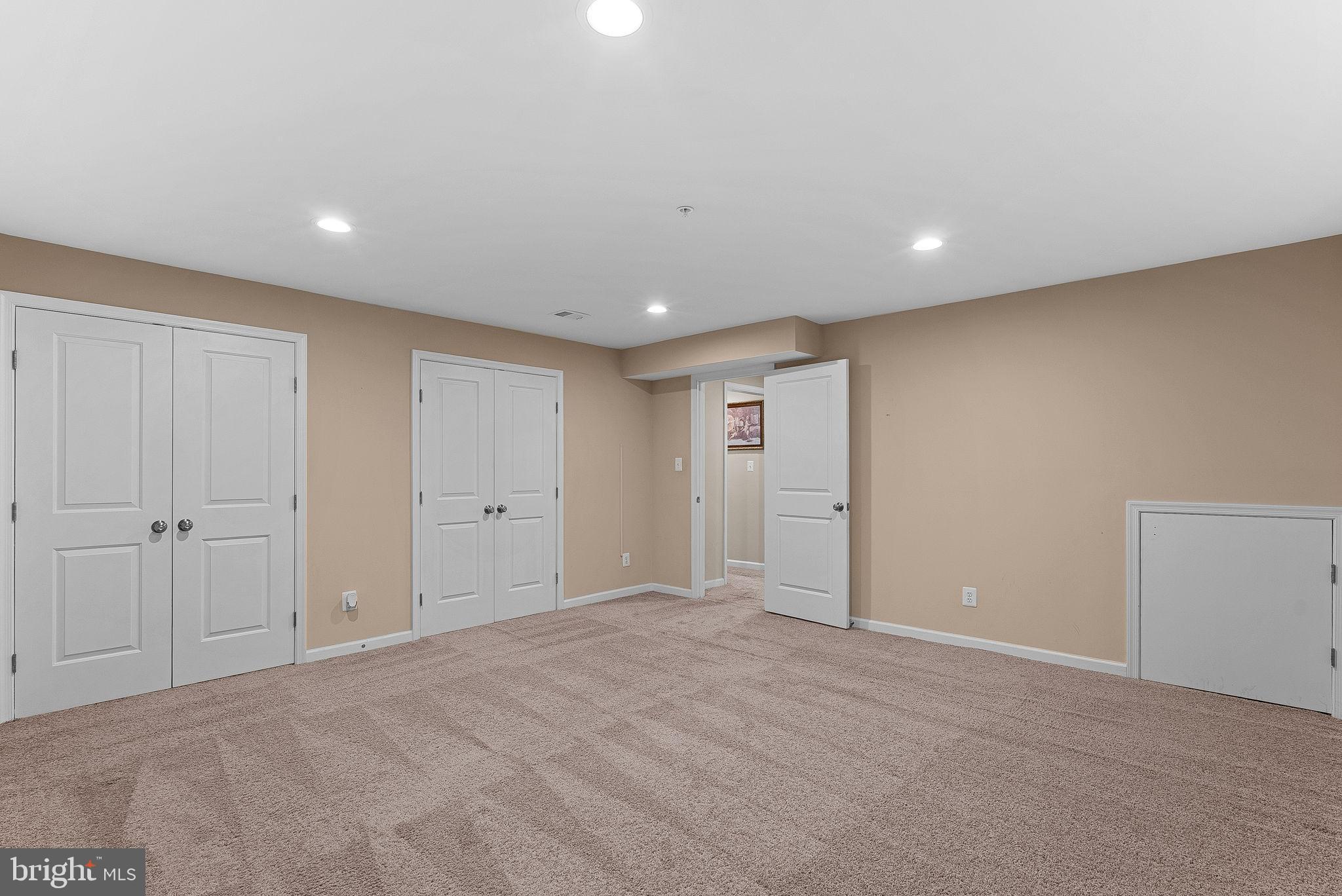 TALLYN RIDGE - Residential