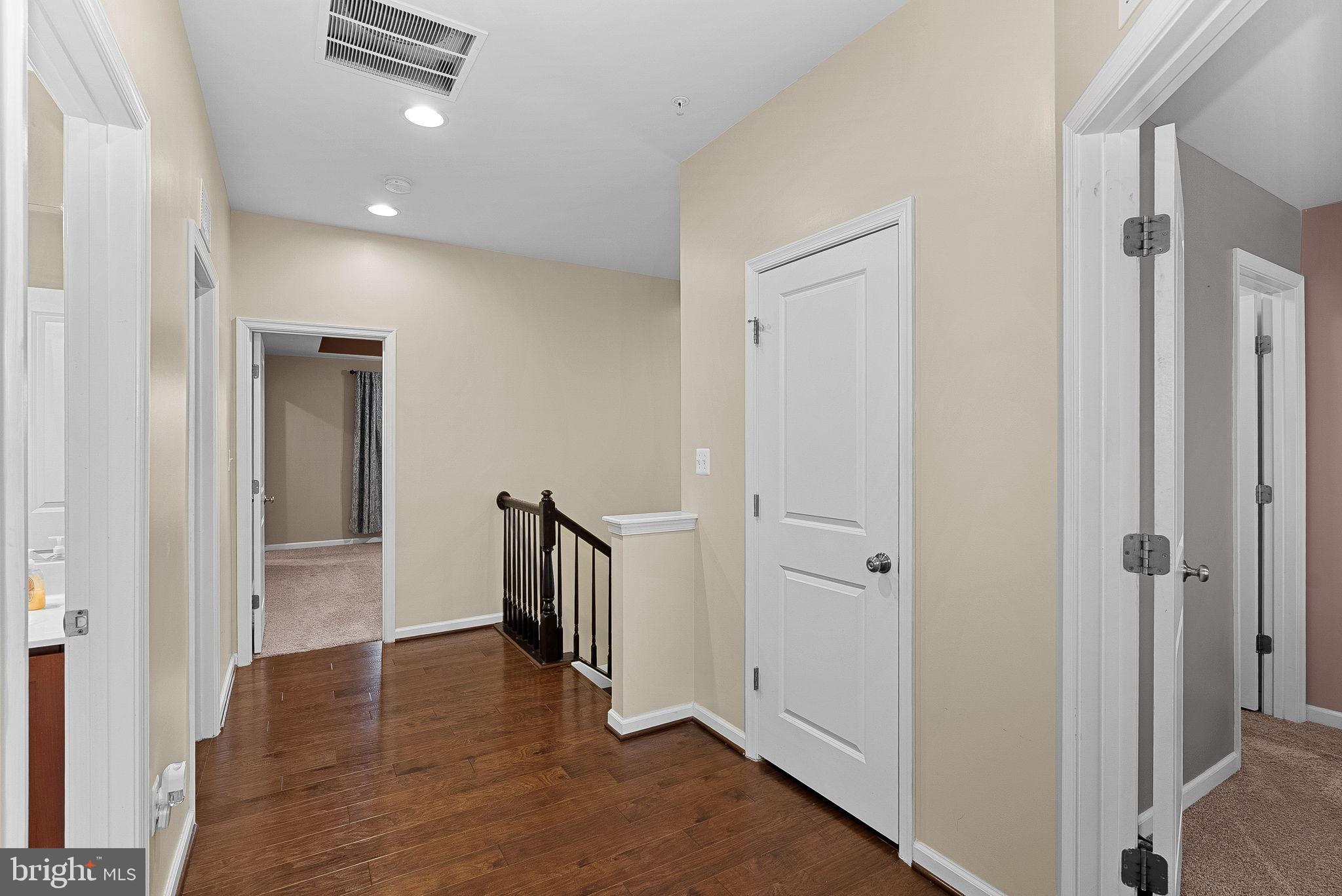 TALLYN RIDGE - Residential