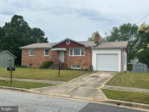 2005 Tinker Drive, Fort Washington, MD MLS: MDPG2151152