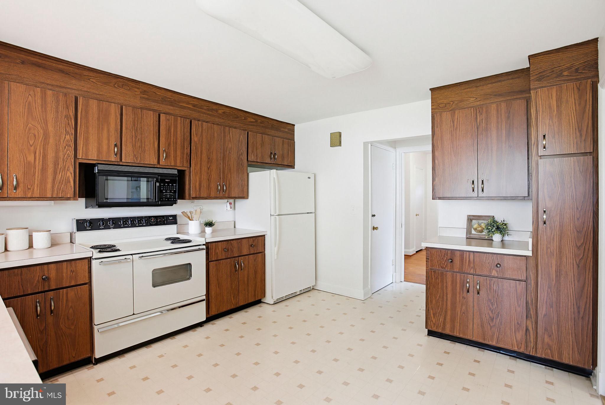 HYDES - Residential