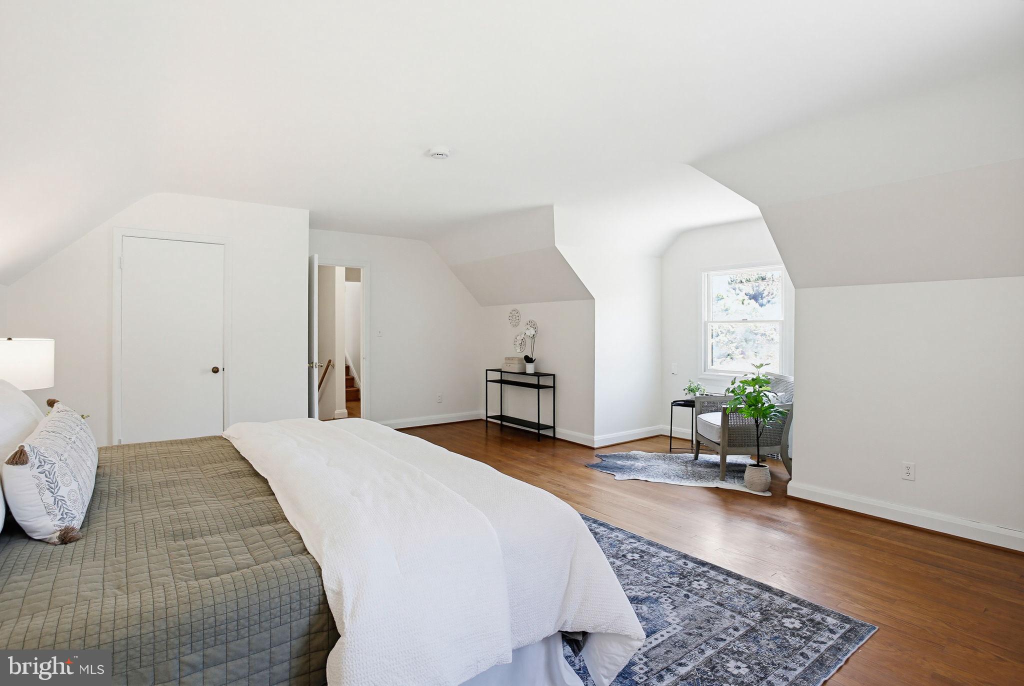 HYDES - Residential