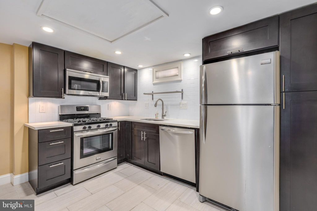 Photo of 953 N Randolph Street #H, PHILADELPHIA, PA 19123 (MLS # PAPH2567270)