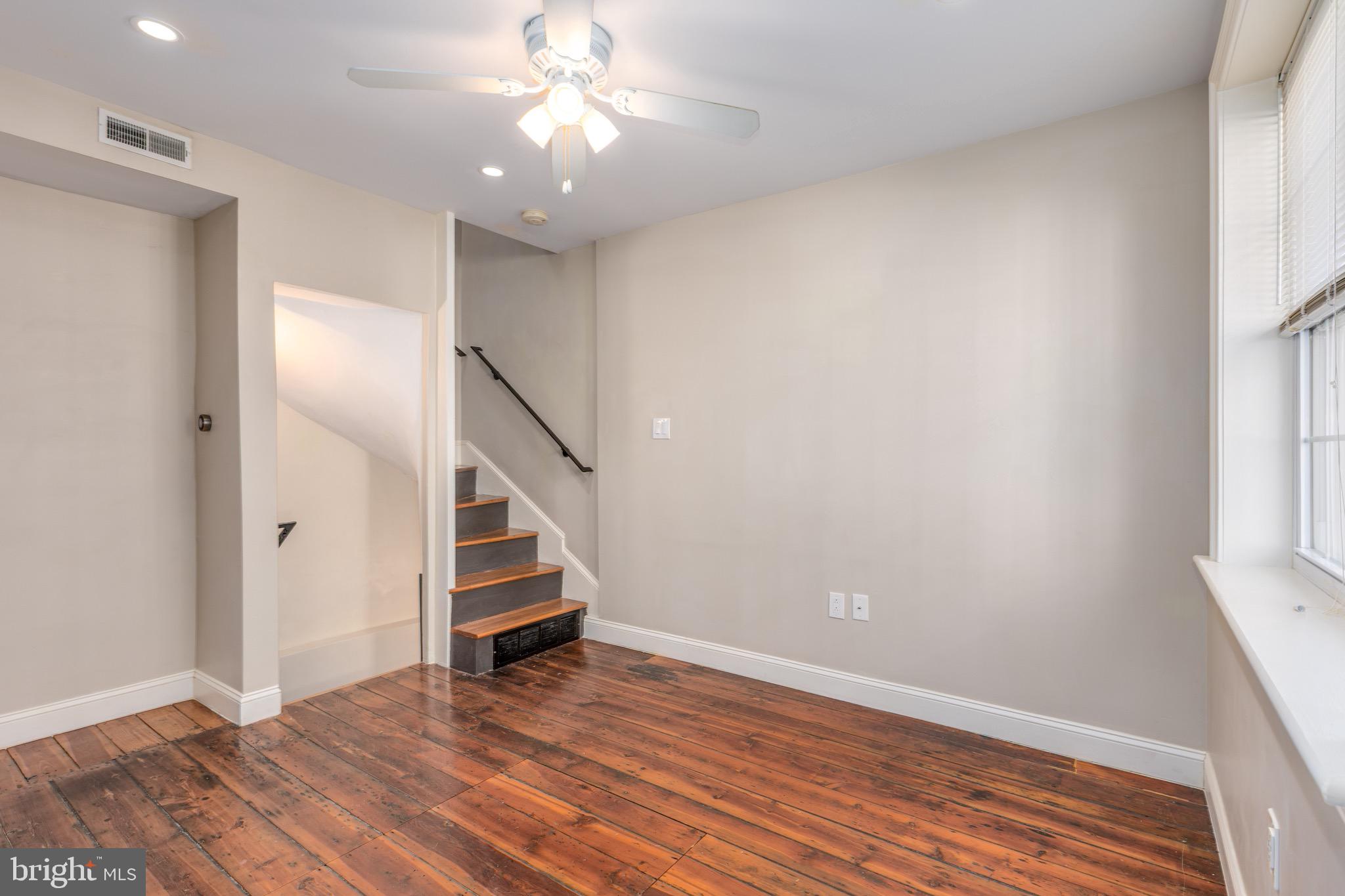 953 N RANDOLPH STREET H