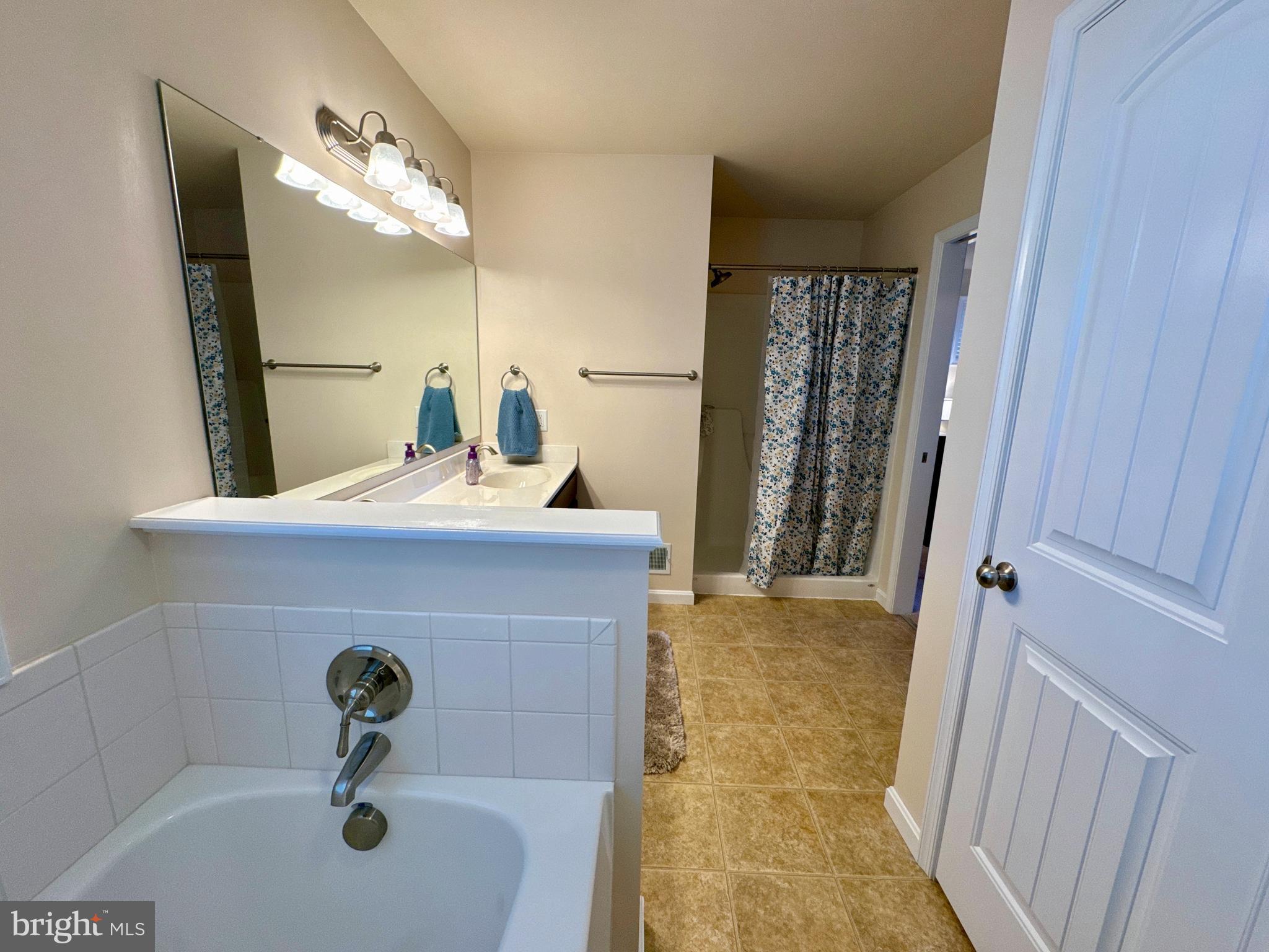 CEDAR RIDGE - Residential