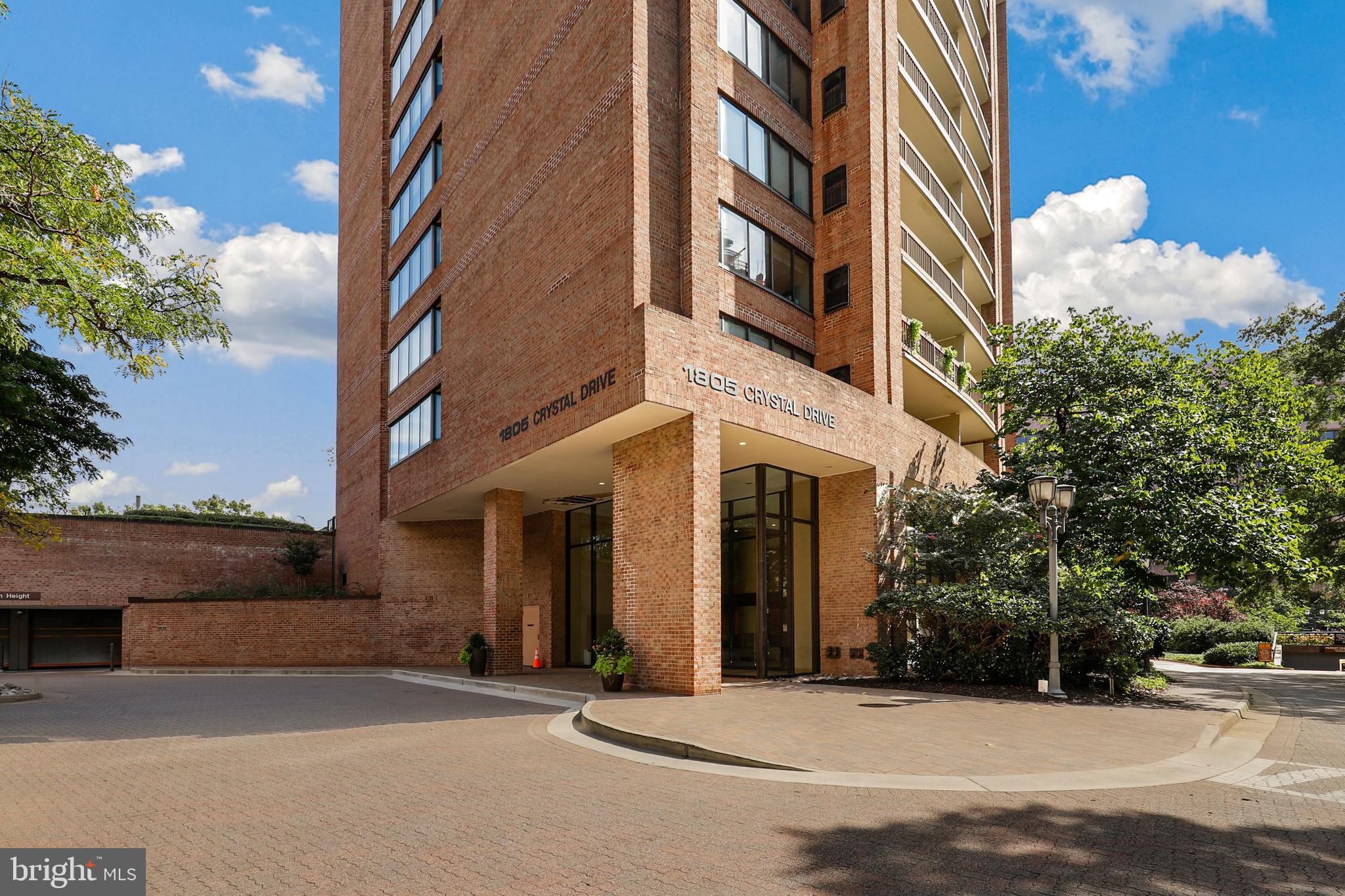 1805 CRYSTAL DRIVE 414S