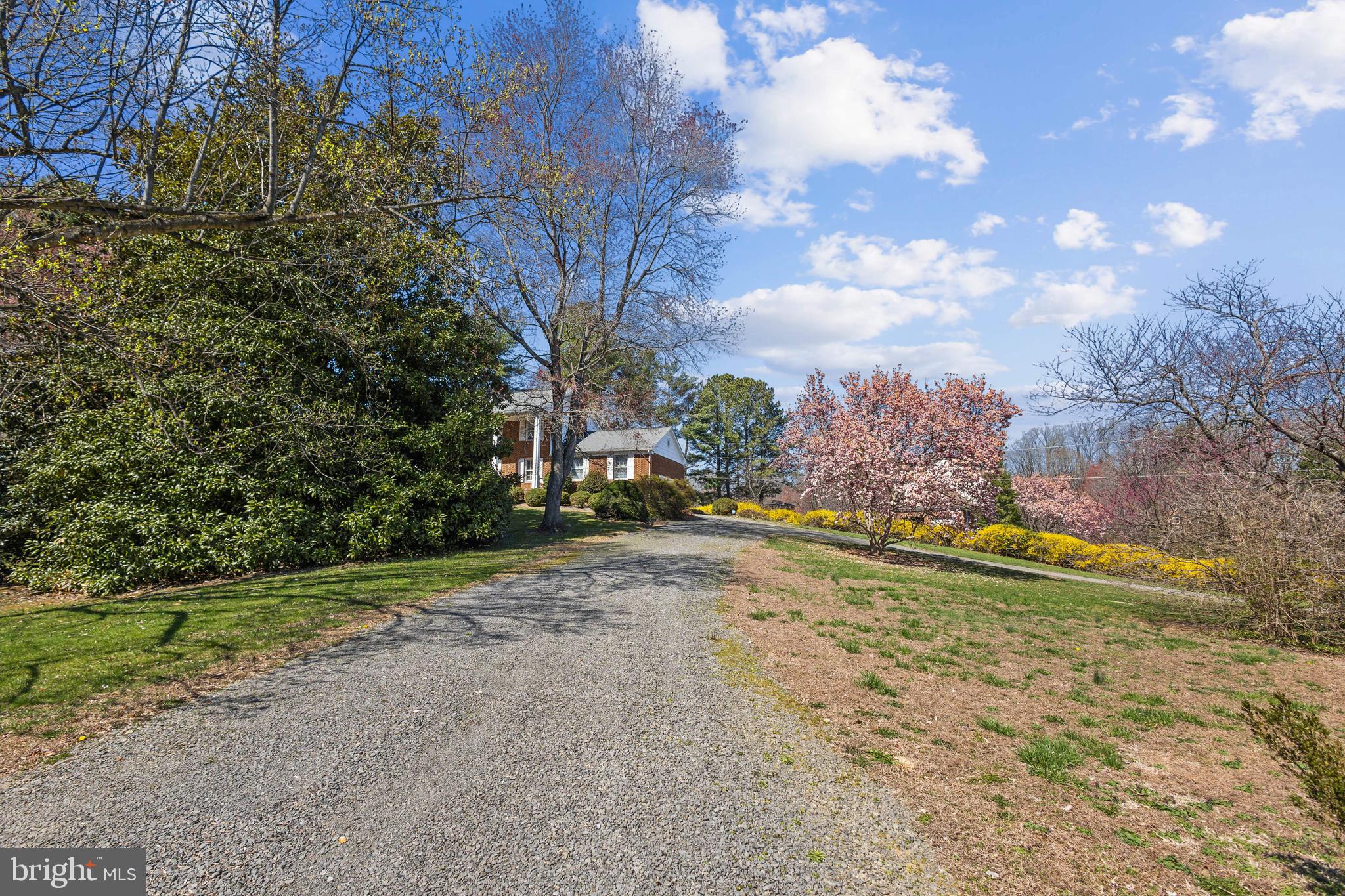 HILLCREST ESTATES - Residential