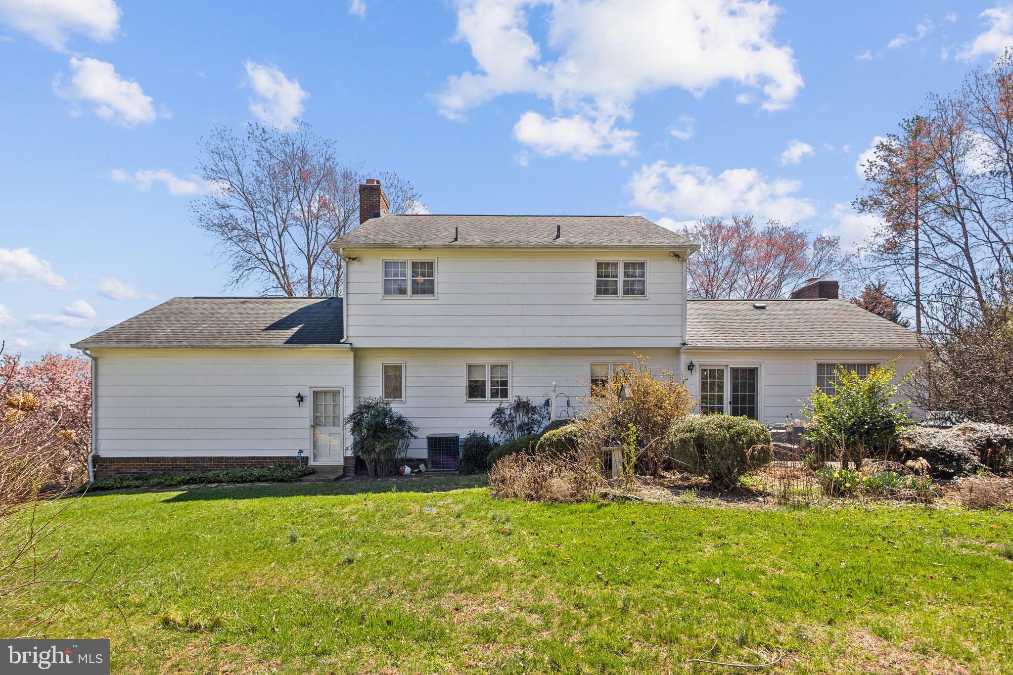 HILLCREST ESTATES - Residential