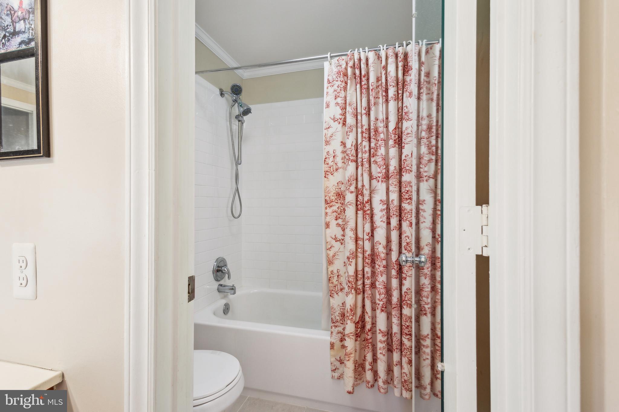 HILLCREST ESTATES - Residential