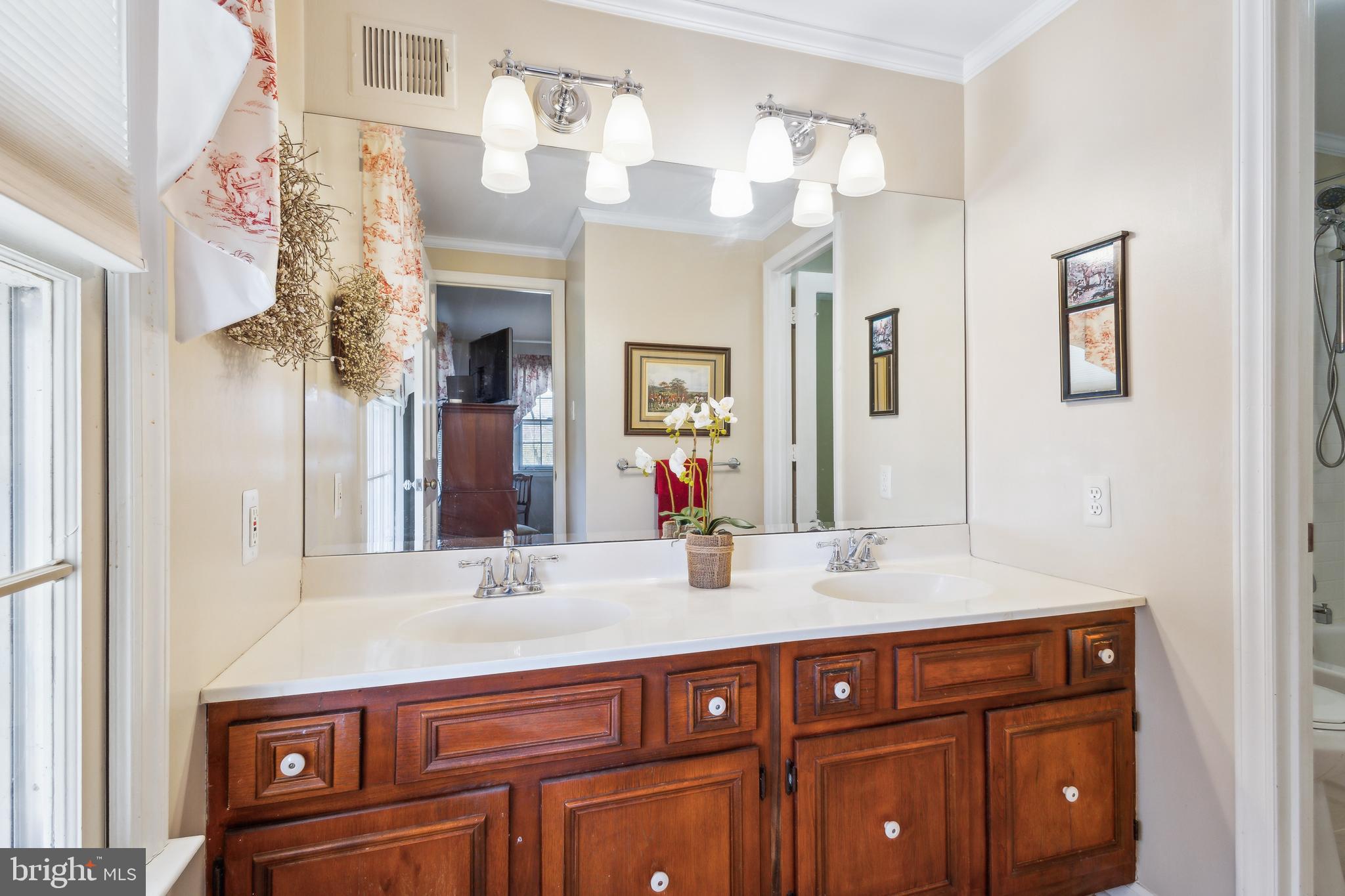 HILLCREST ESTATES - Residential