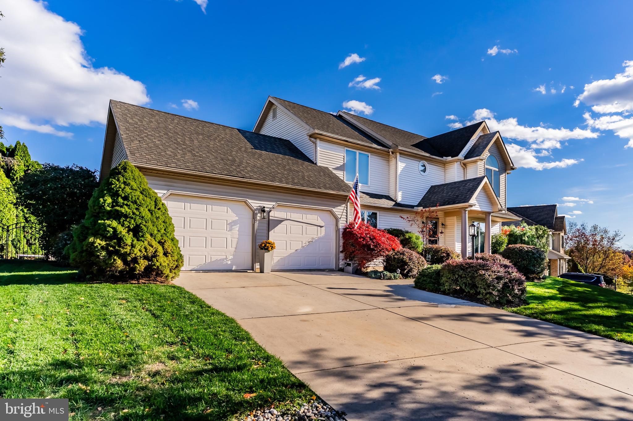 1909 LAUREL GLEN DRIVE