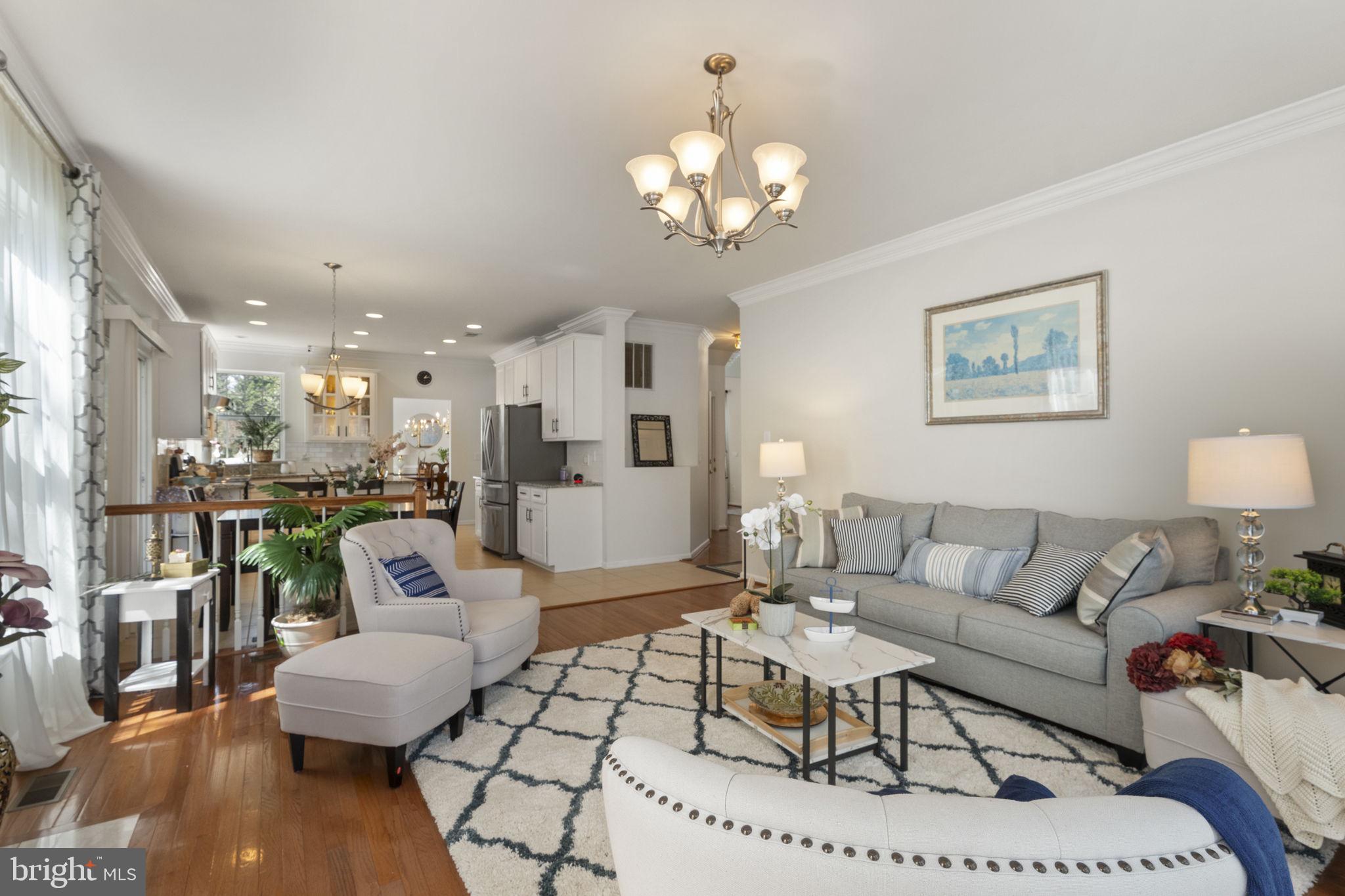 POTOMAC LAKES - Residential