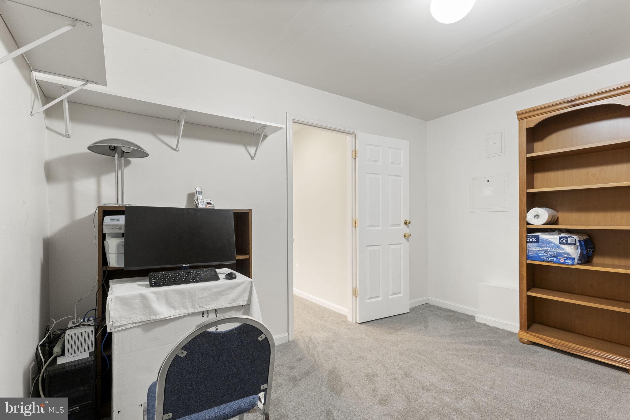 POTOMAC LAKES - Residential