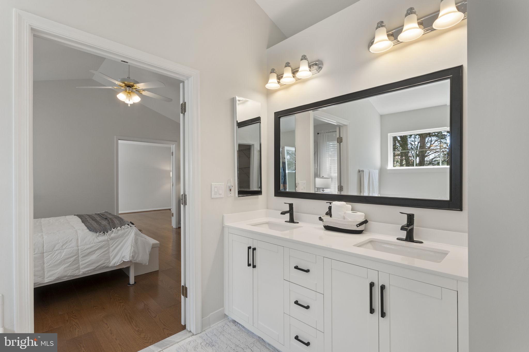 POTOMAC LAKES - Residential