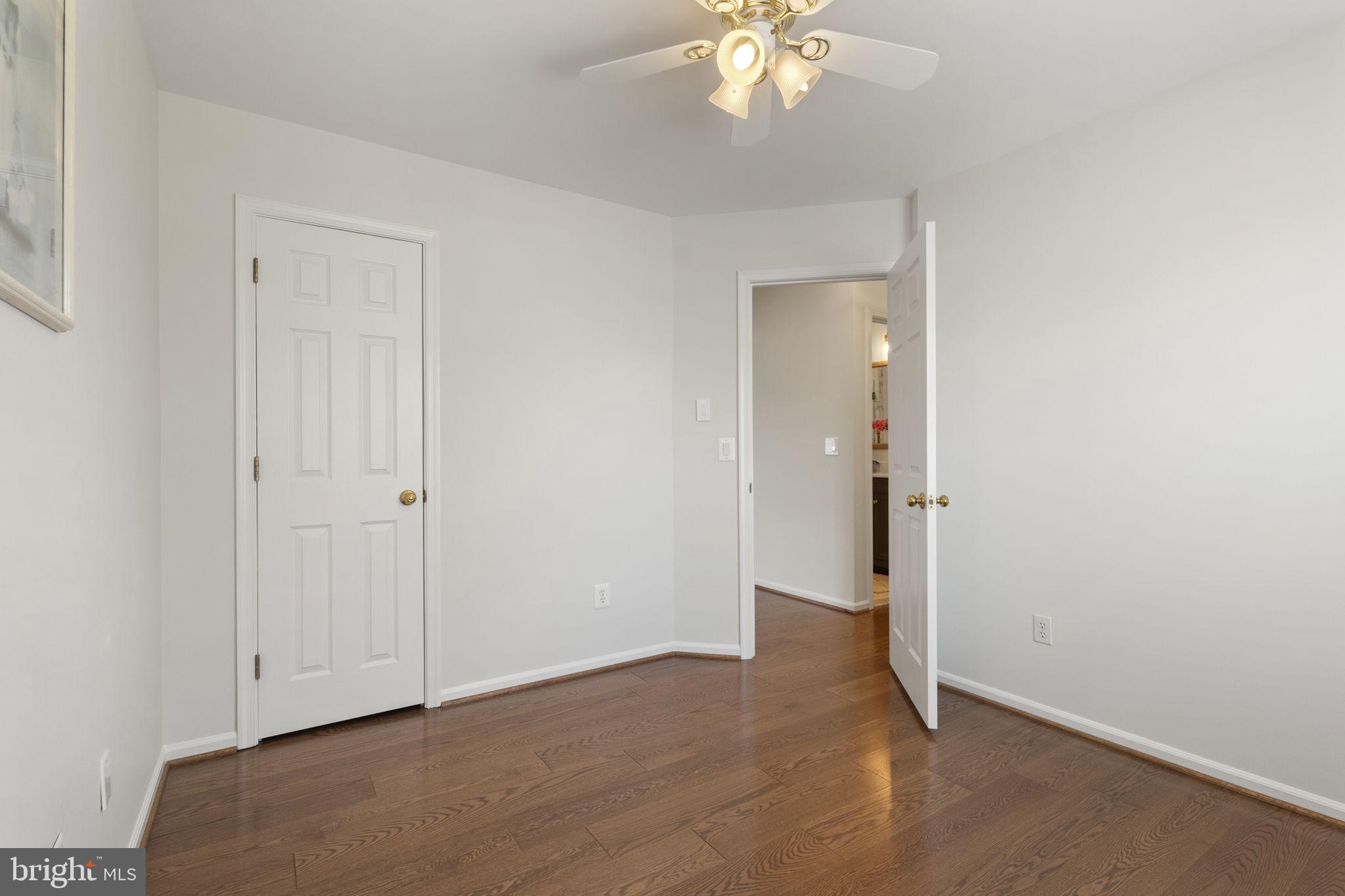 POTOMAC LAKES - Residential