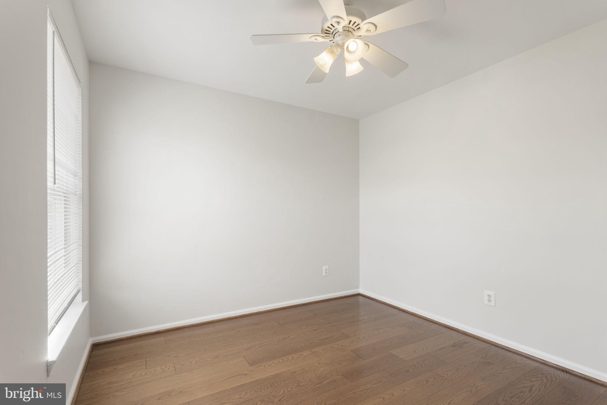 POTOMAC LAKES - Residential