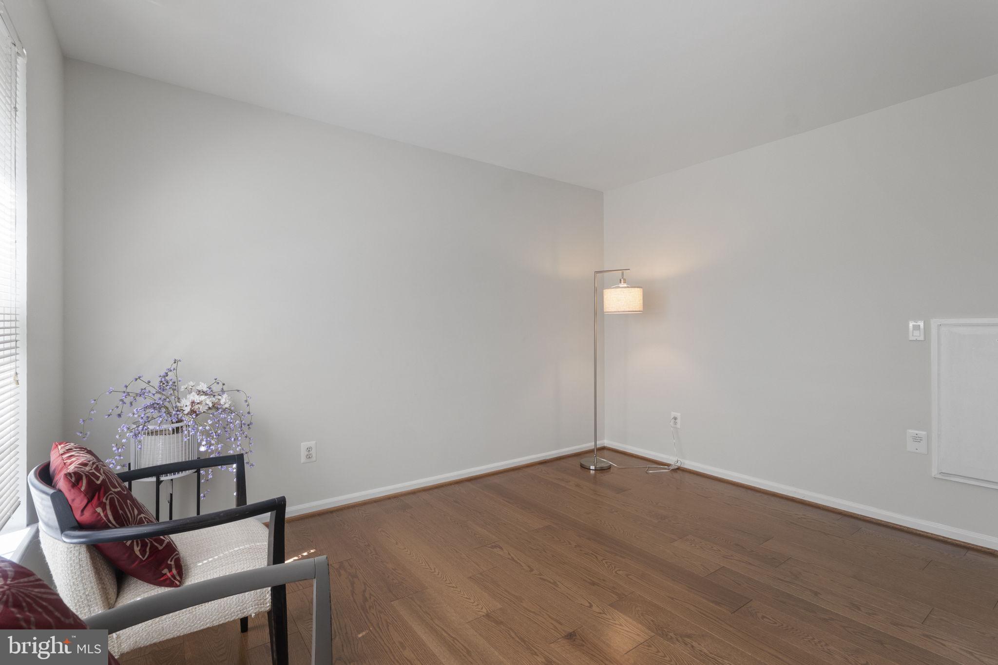 POTOMAC LAKES - Residential